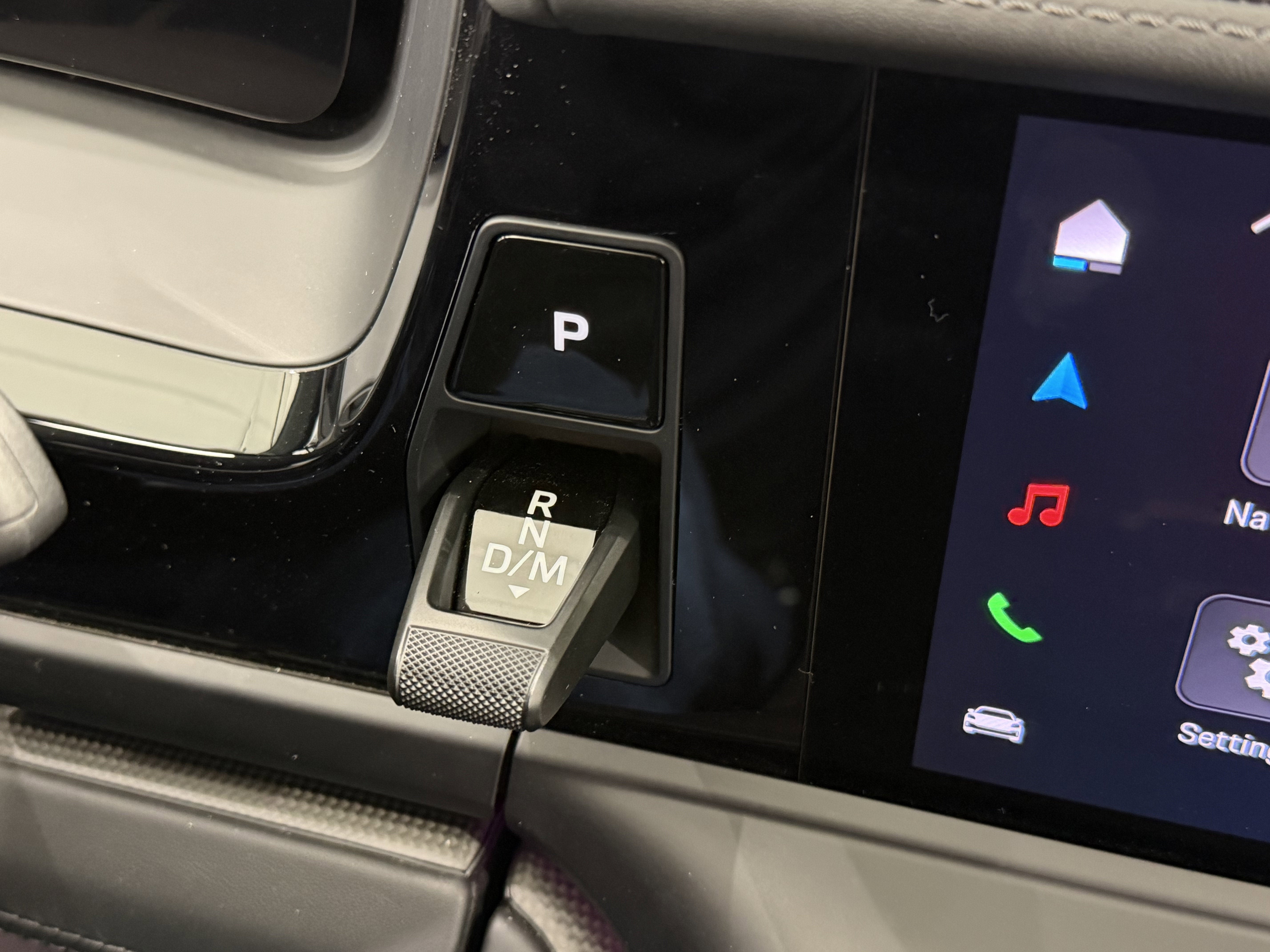 2025 Porsche Panamera Turbo S E-Hybrid