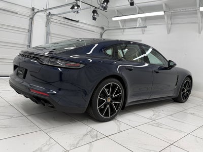 2023 Porsche Panamera 4 Platinum Edition