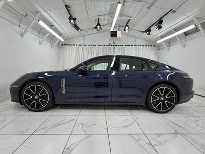 2023 Porsche Panamera 4 Platinum Edition