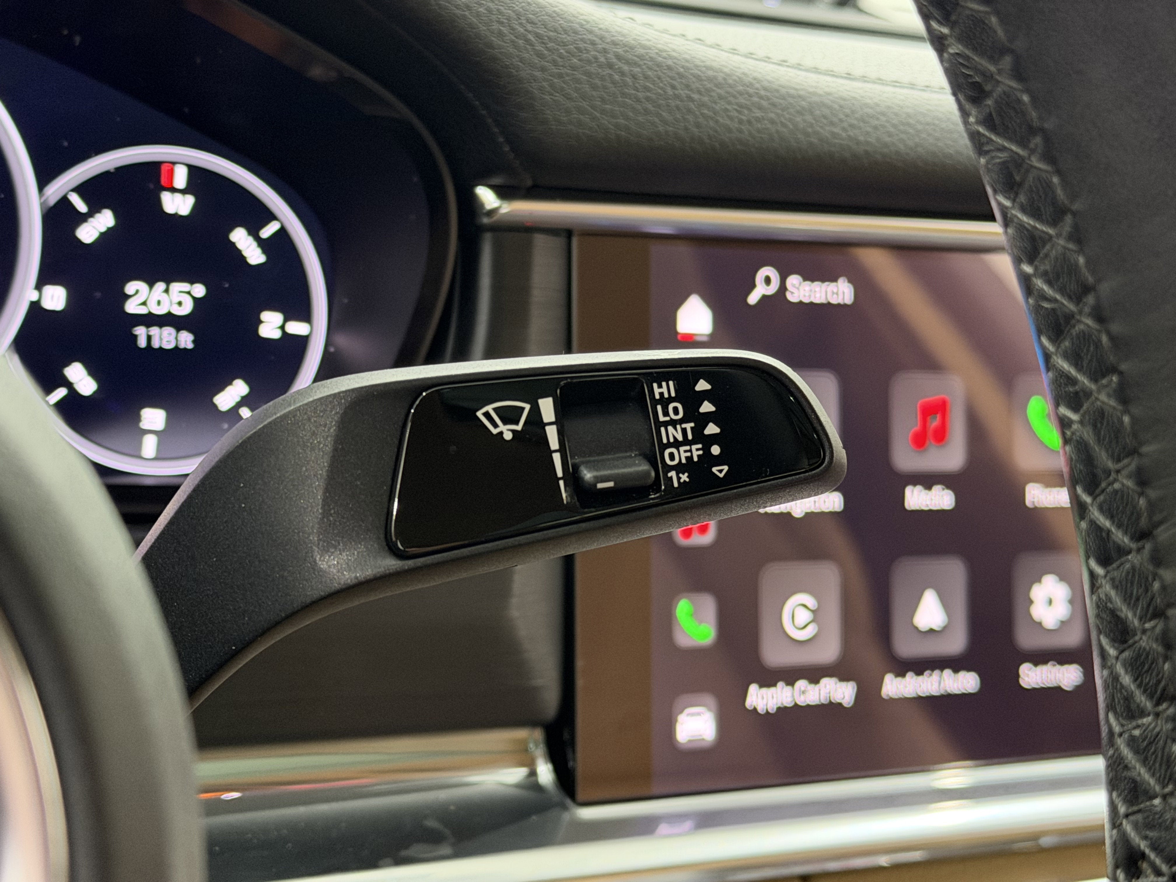 2023 Porsche Panamera 4 Platinum Edition