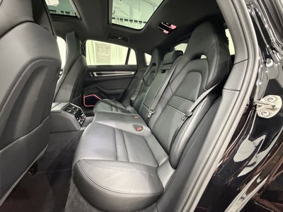 2023 Porsche Panamera 4 Platinum Edition