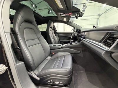 2023 Porsche Panamera 4 Platinum Edition