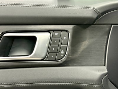 2023 Porsche Panamera 4 Platinum Edition