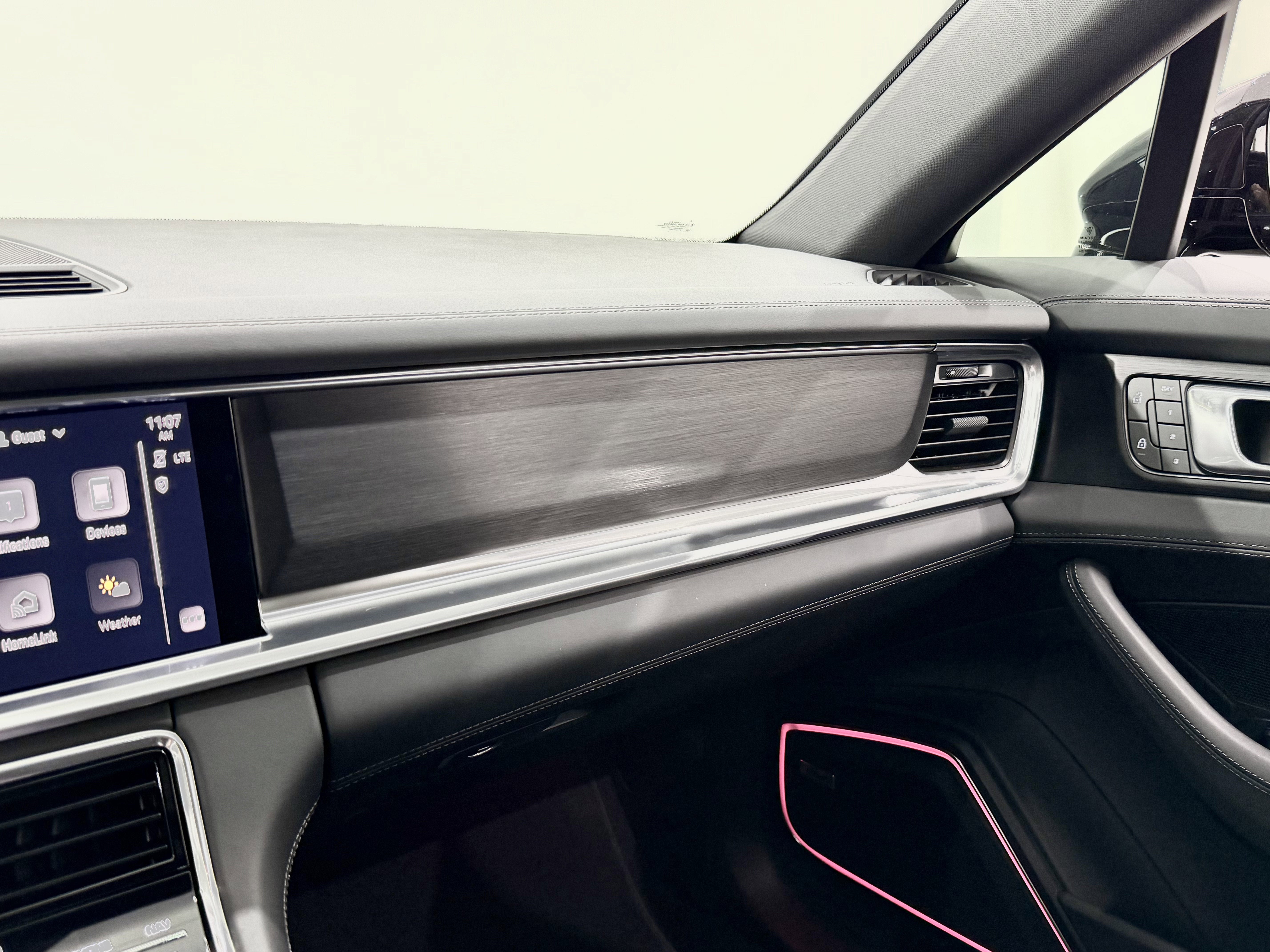 2023 Porsche Panamera 4 Platinum Edition