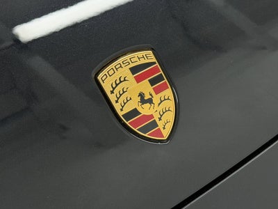 2023 Porsche Panamera 4 Platinum Edition