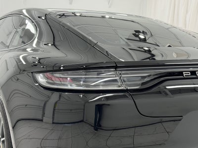 2022 Porsche Panamera 4 Platinum Edition