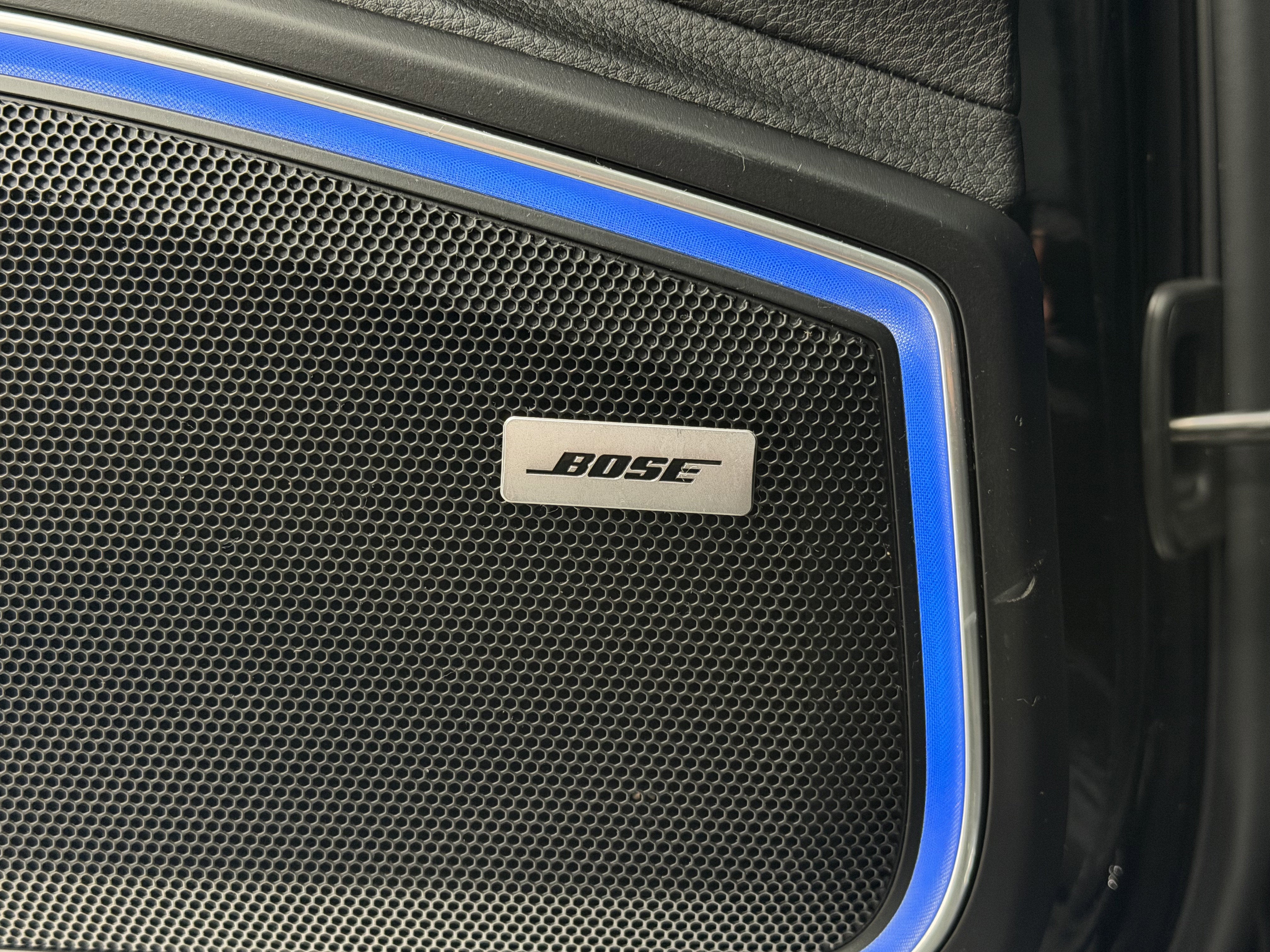 2022 Porsche Panamera 4 Platinum Edition