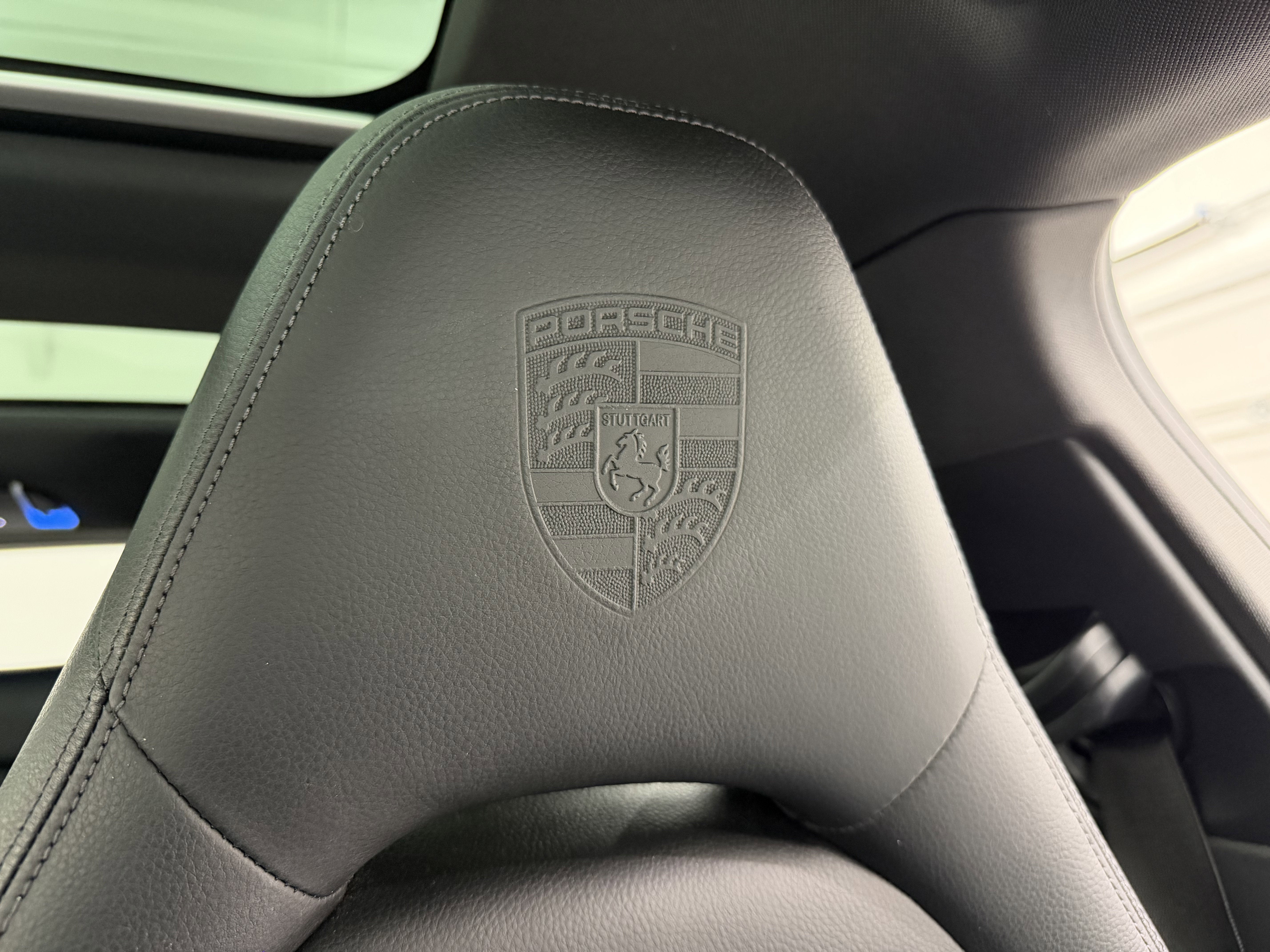 2022 Porsche Panamera 4 Platinum Edition