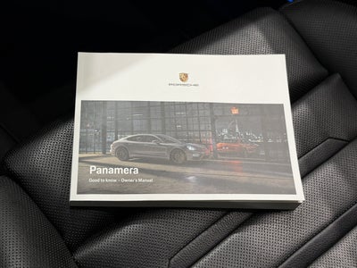 2022 Porsche Panamera 4 Platinum Edition