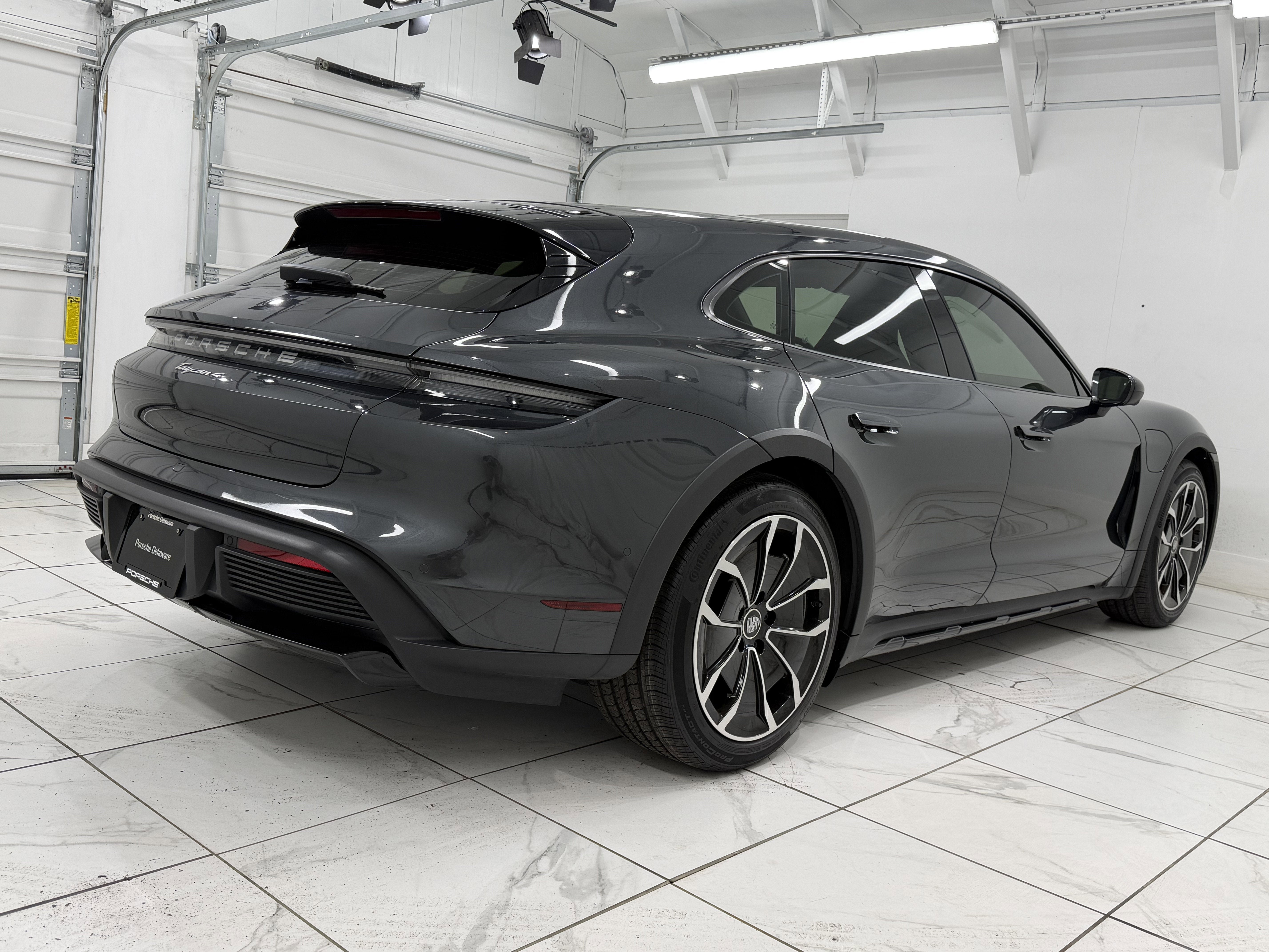 2022 Porsche Taycan 4