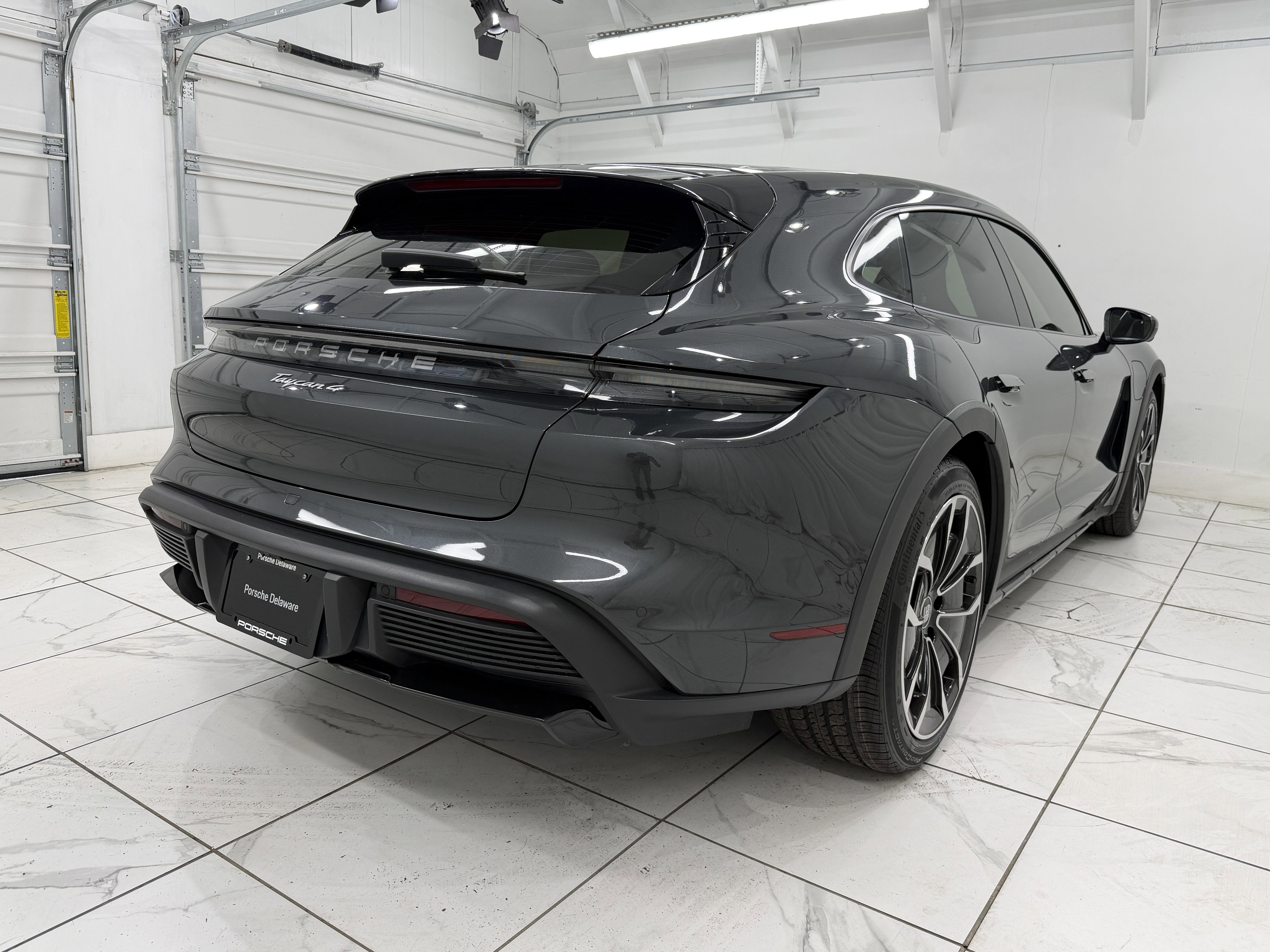 2022 Porsche Taycan 4