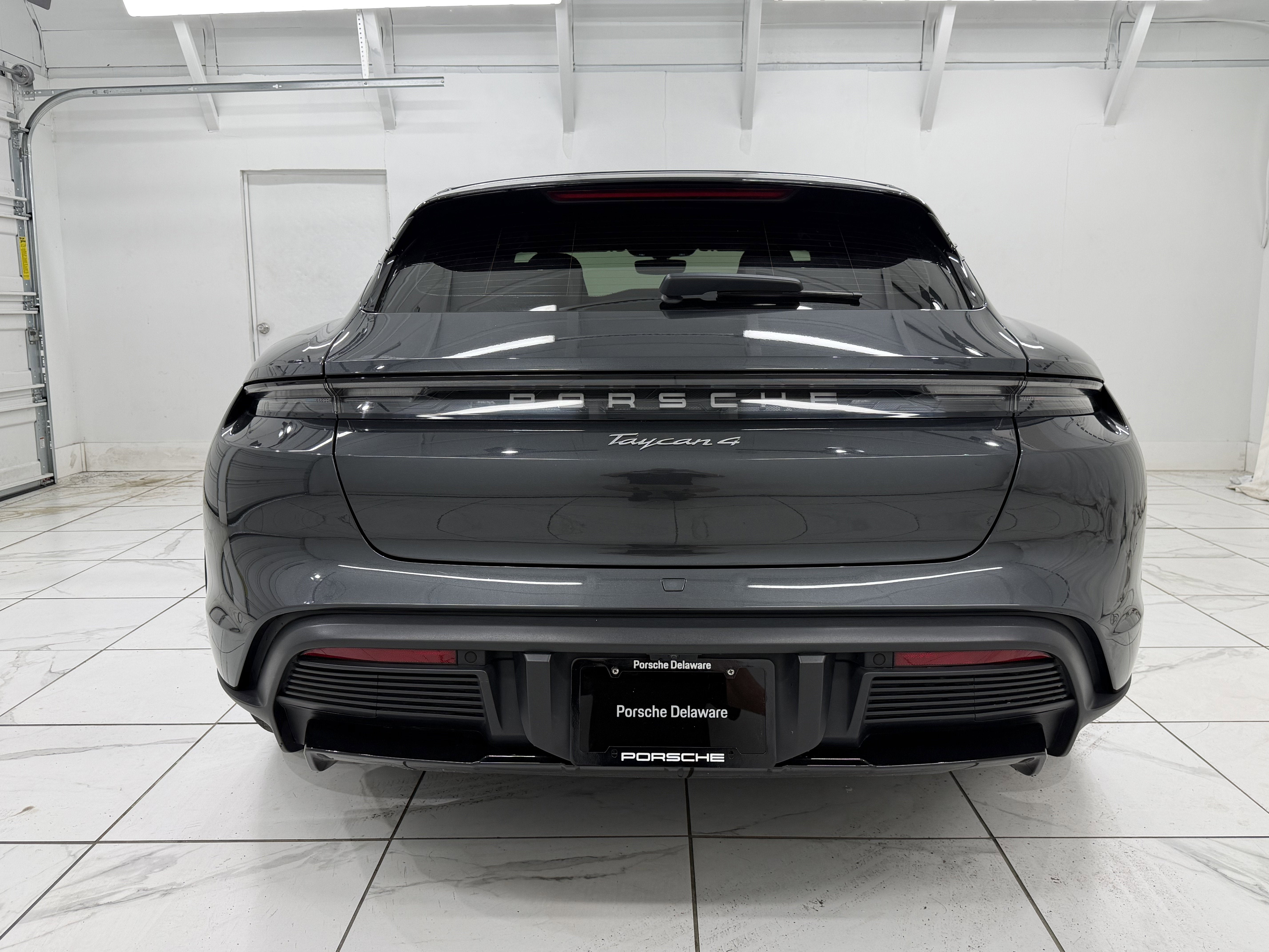 2022 Porsche Taycan 4
