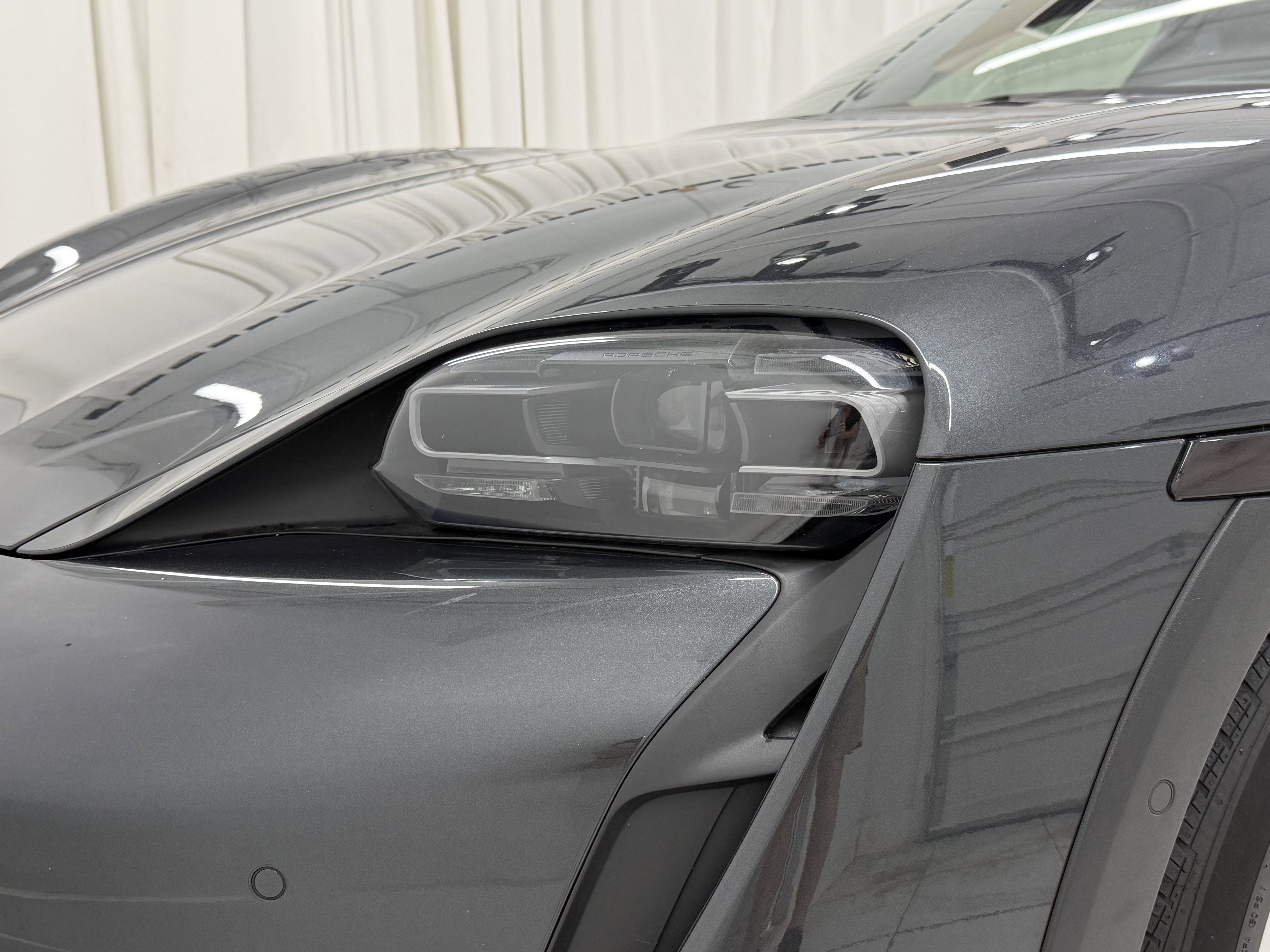 2022 Porsche Taycan 4