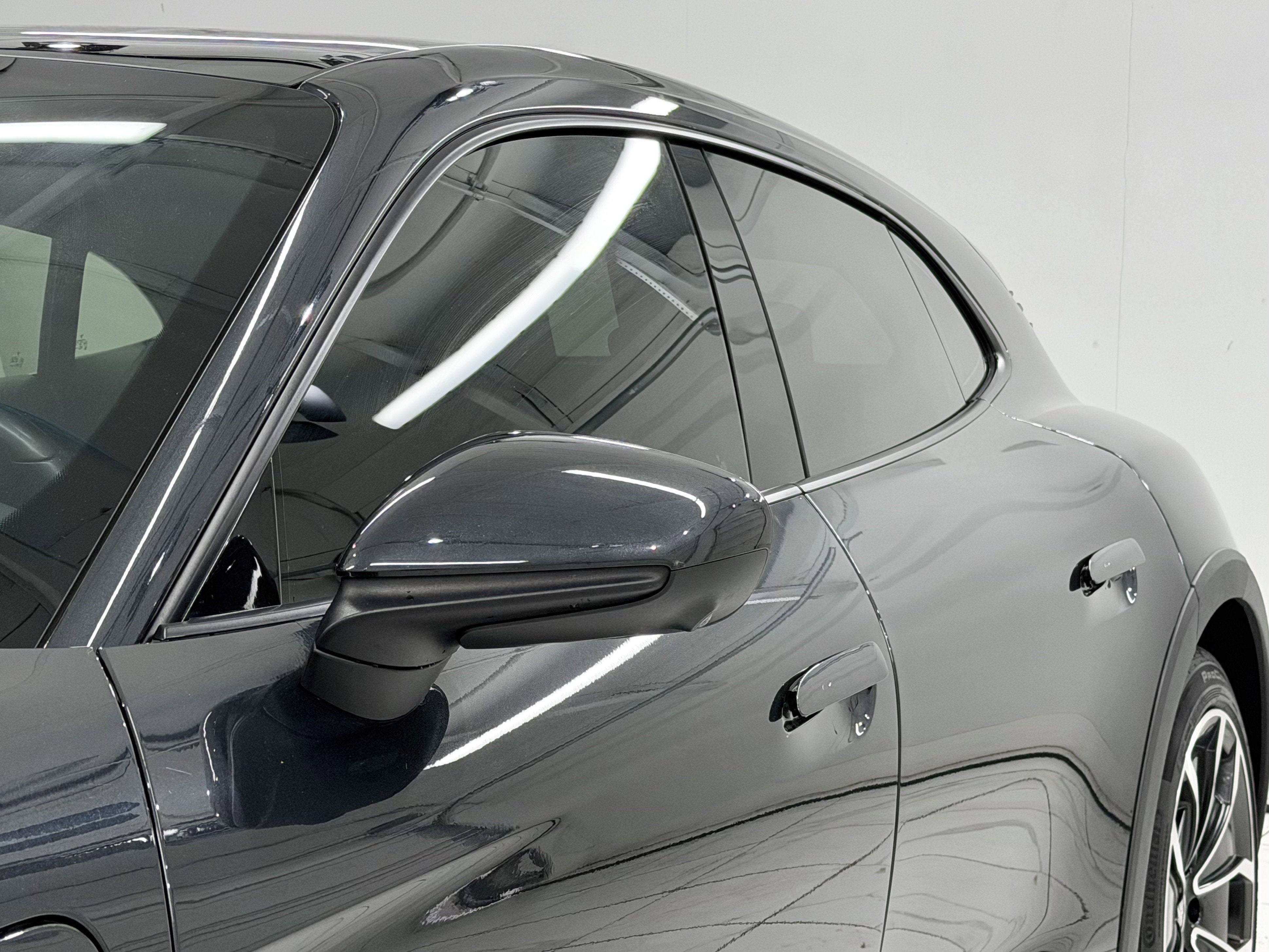 2022 Porsche Taycan 4