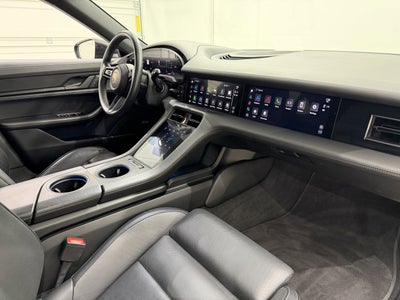 2022 Porsche Taycan 4