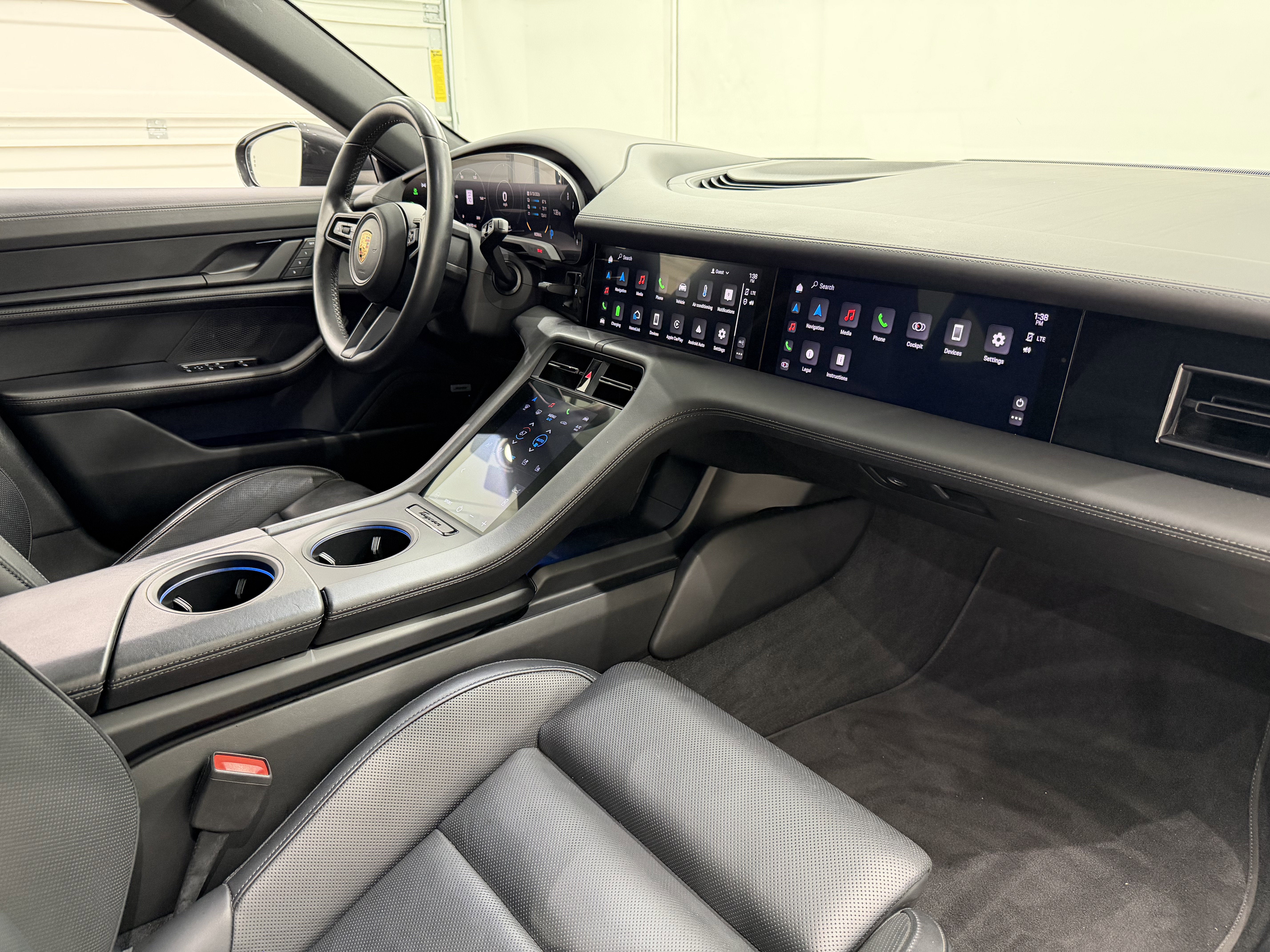 2022 Porsche Taycan 4