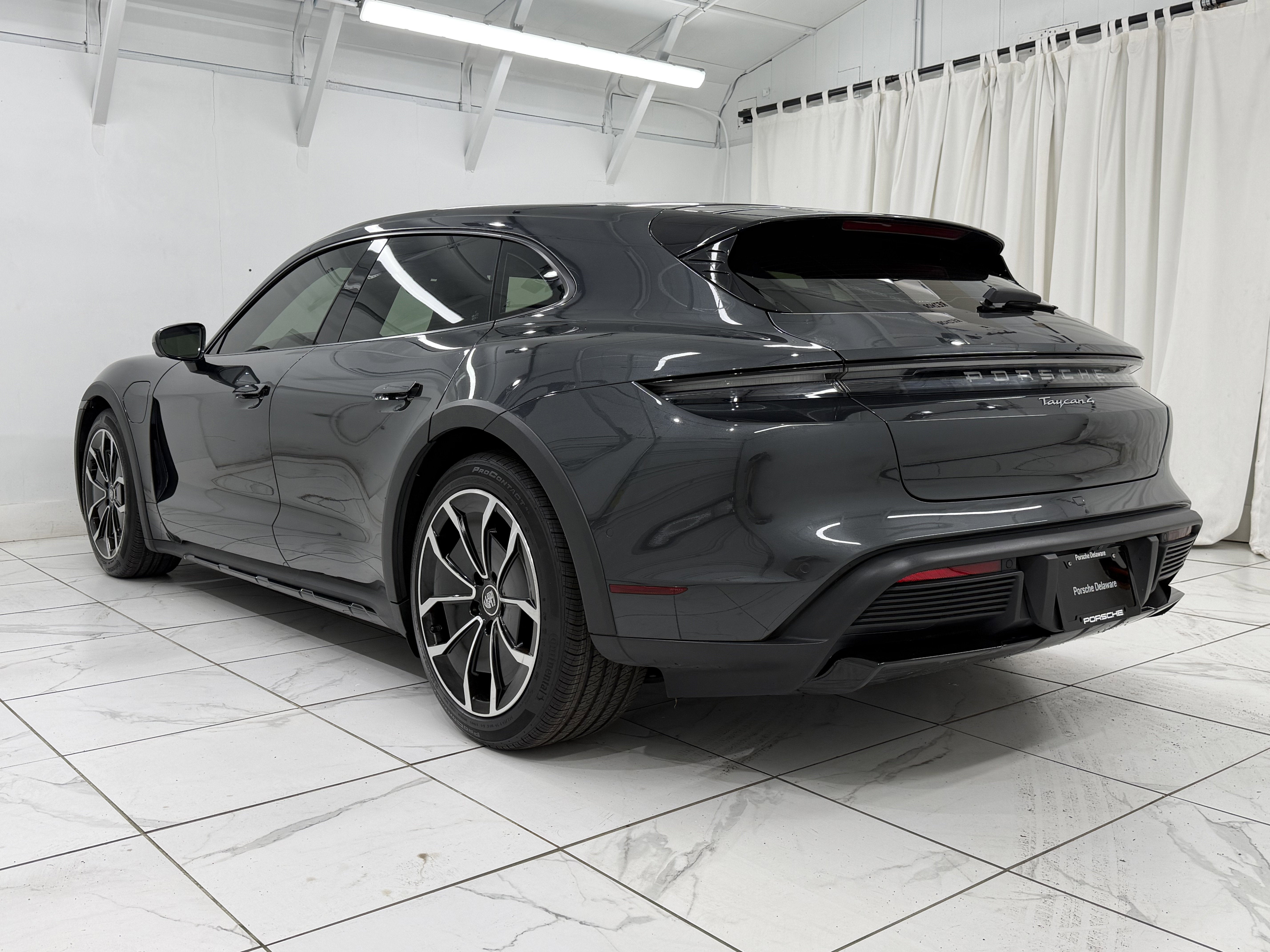 2022 Porsche Taycan 4
