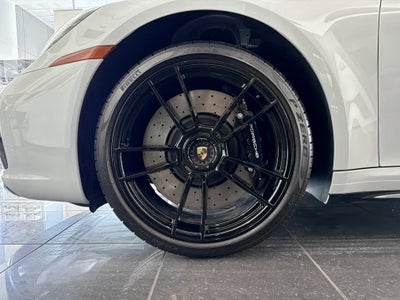 2024 Porsche 911 4 GTS