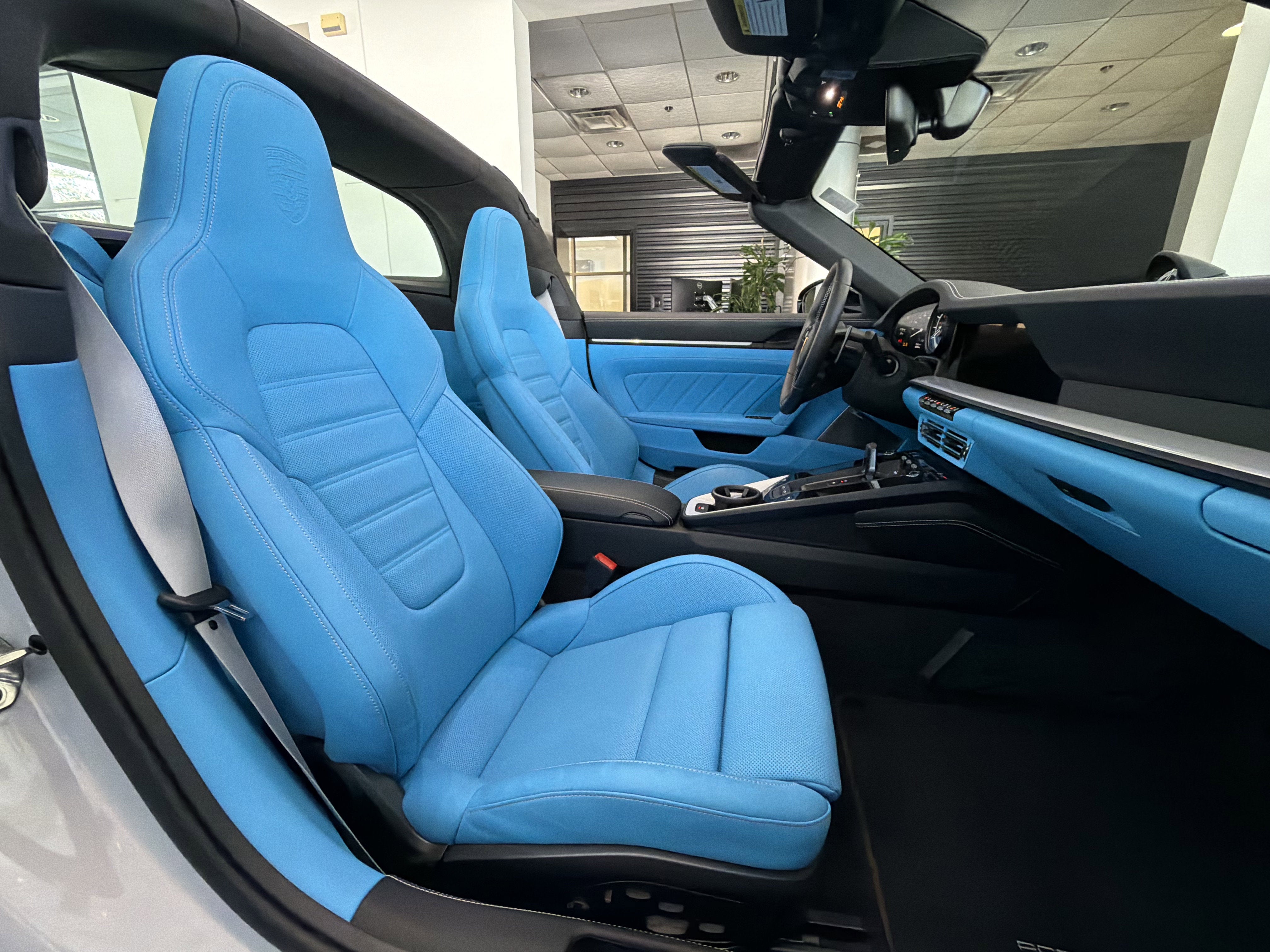 2024 Porsche 911 4 GTS