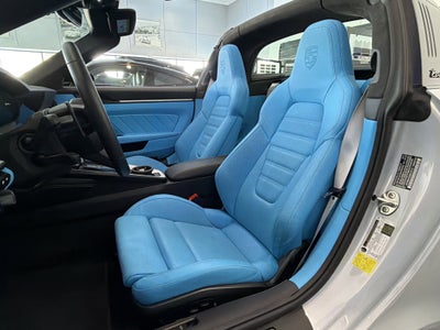 2024 Porsche 911 4 GTS