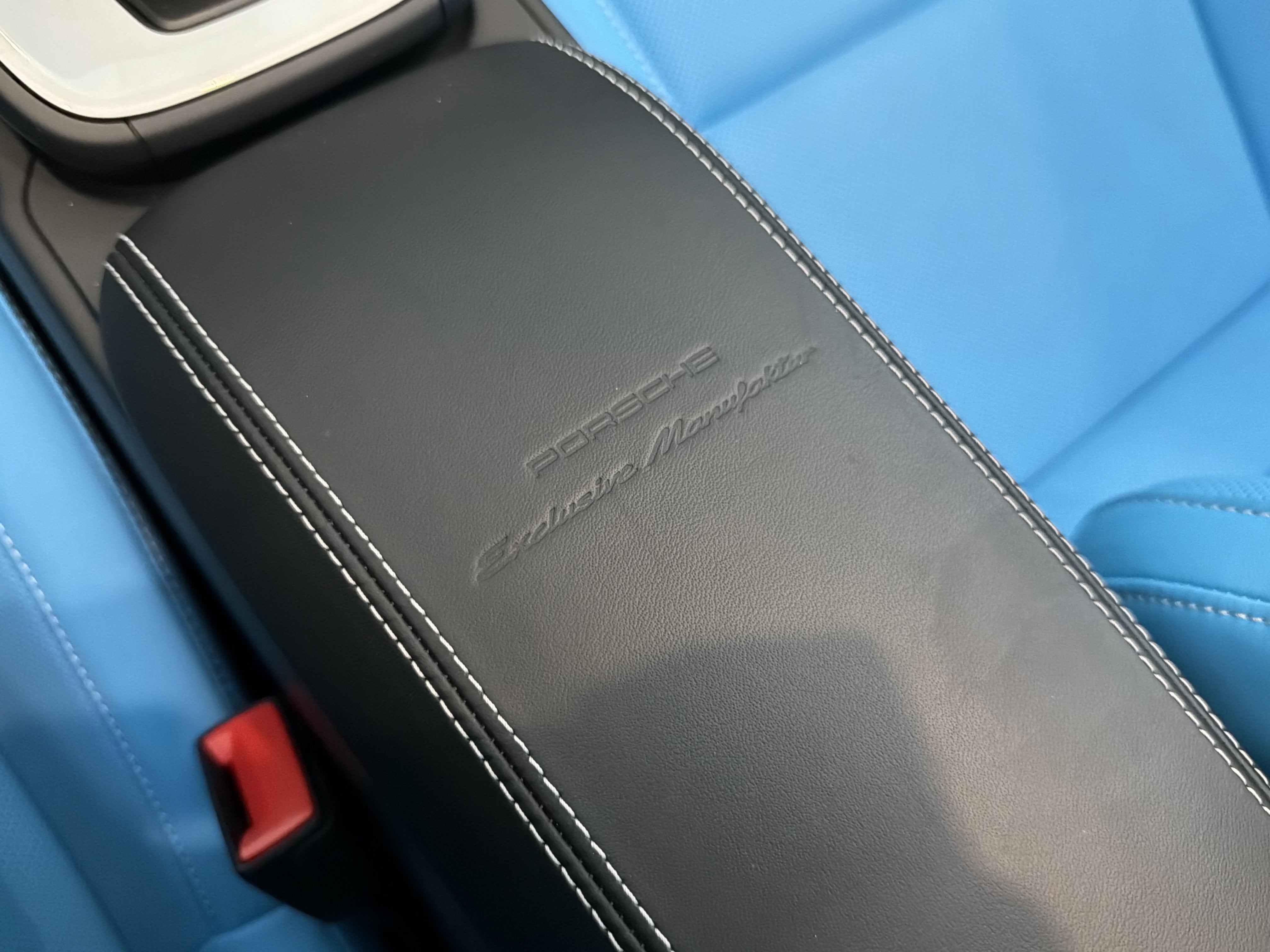 2024 Porsche 911 4 GTS