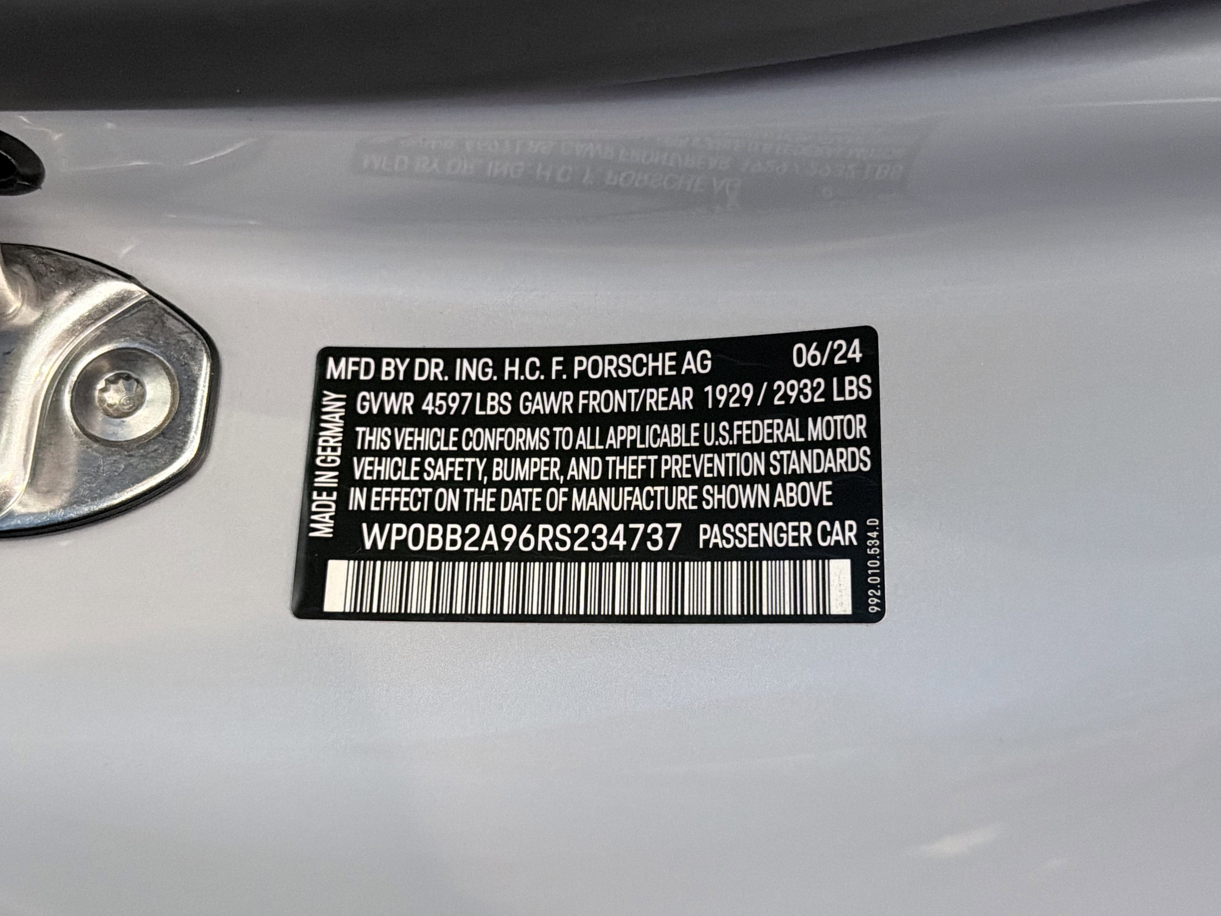 2024 Porsche 911 4 GTS