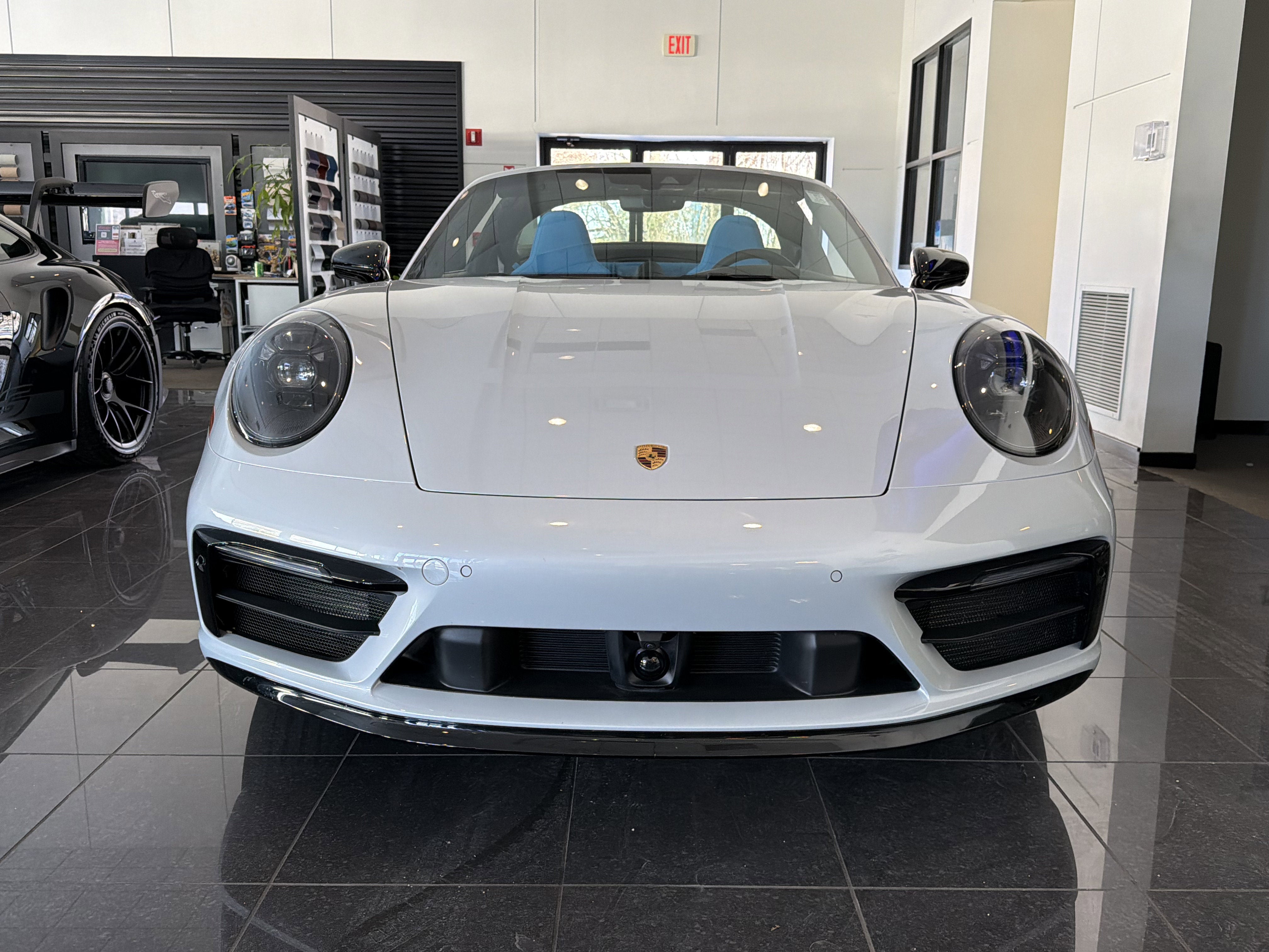 2024 Porsche 911 4 GTS