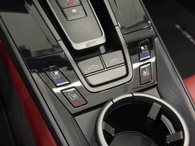 2025 Porsche 911 4 GTS