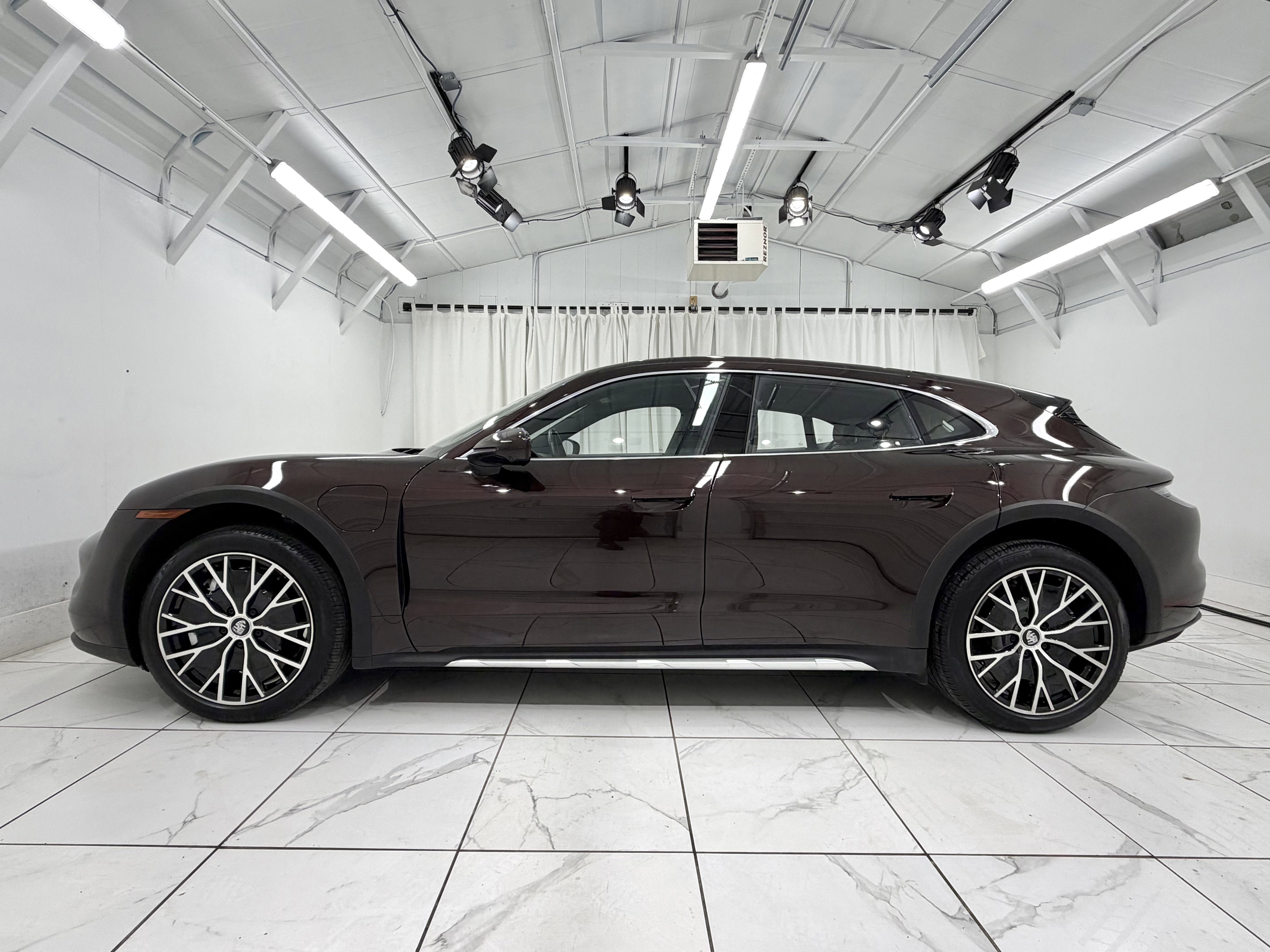 2023 Porsche Taycan Turbo