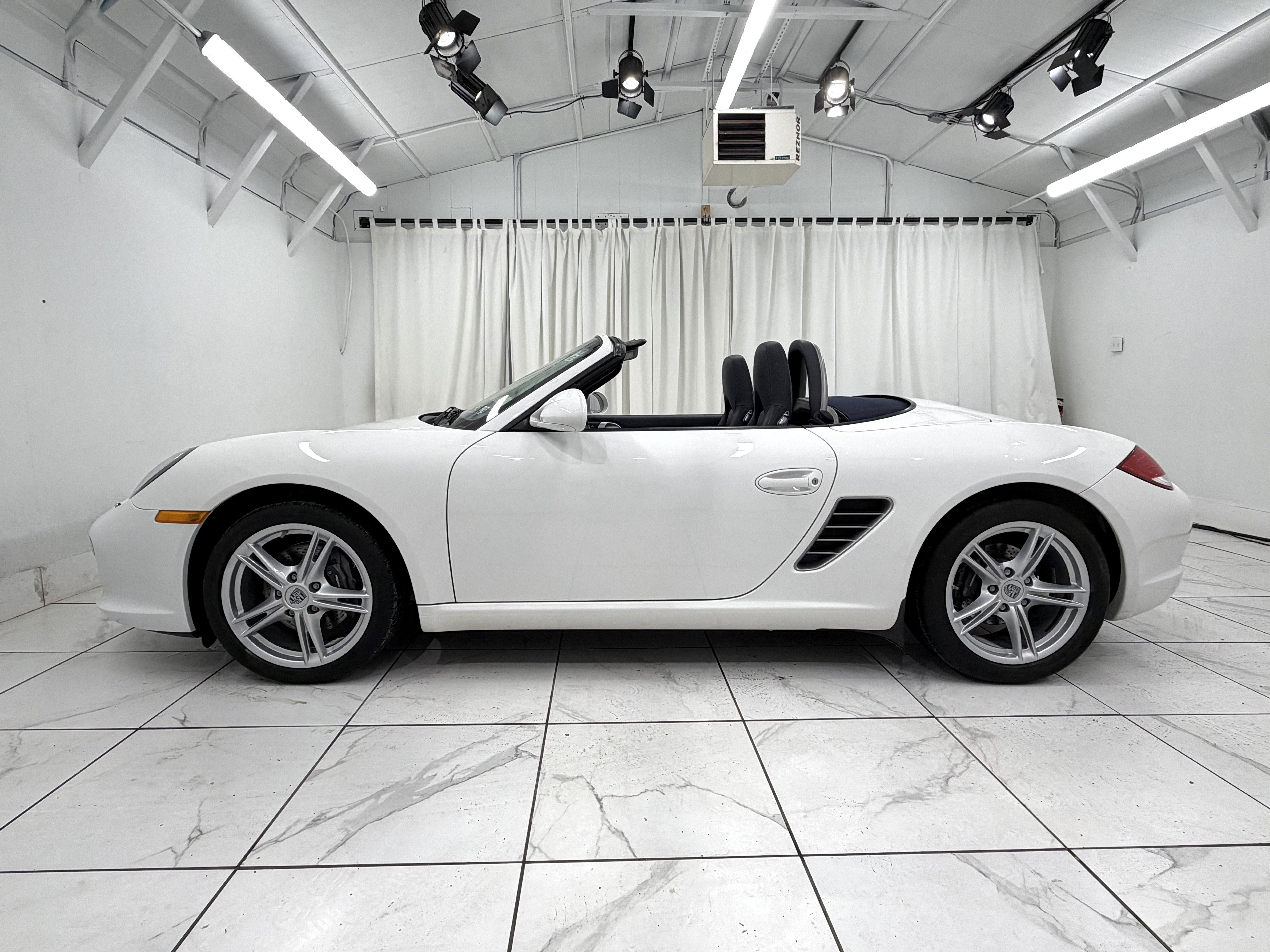 2011 Porsche Boxster 2dr Roadster