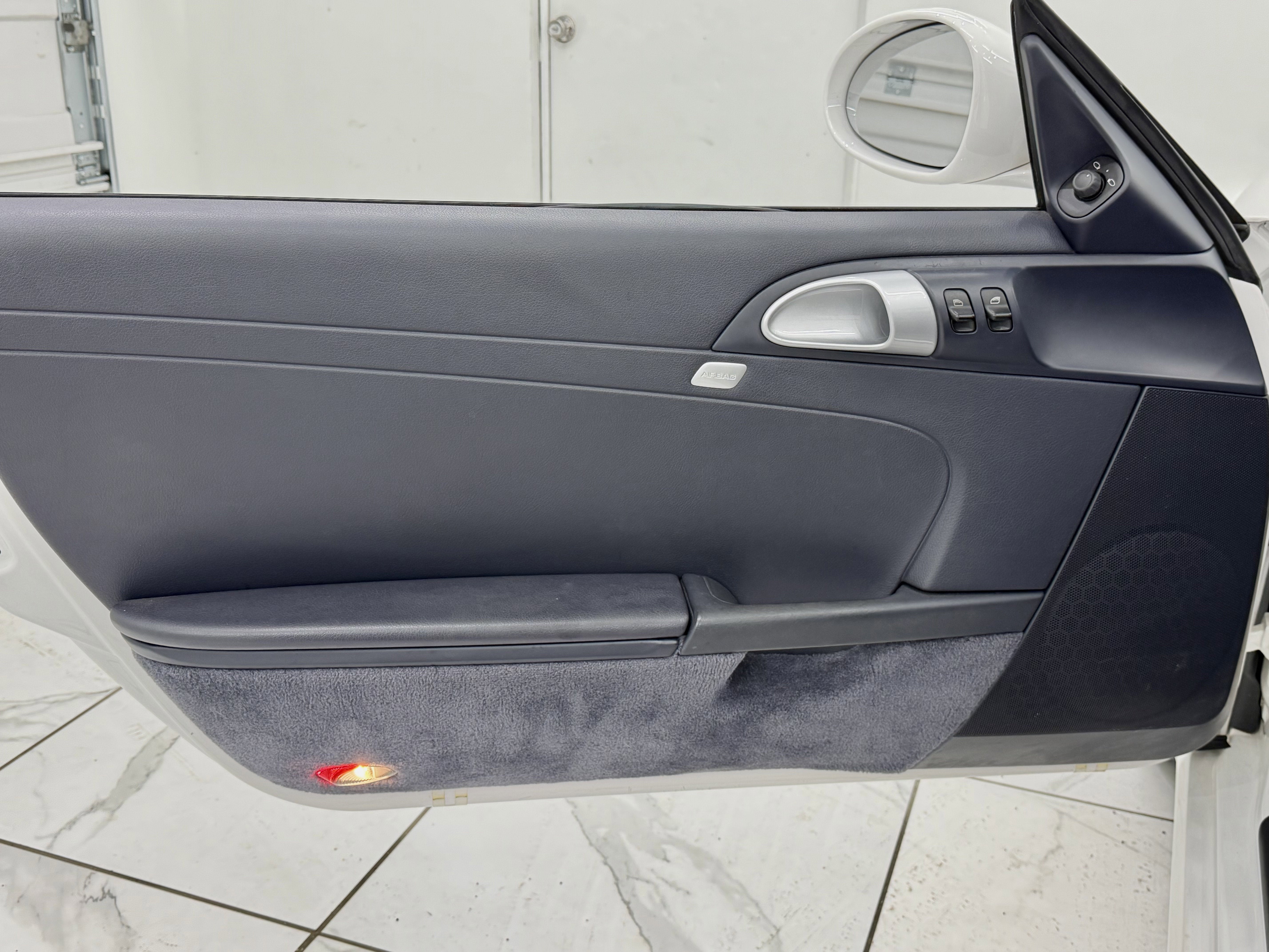 2011 Porsche Boxster 2dr Roadster