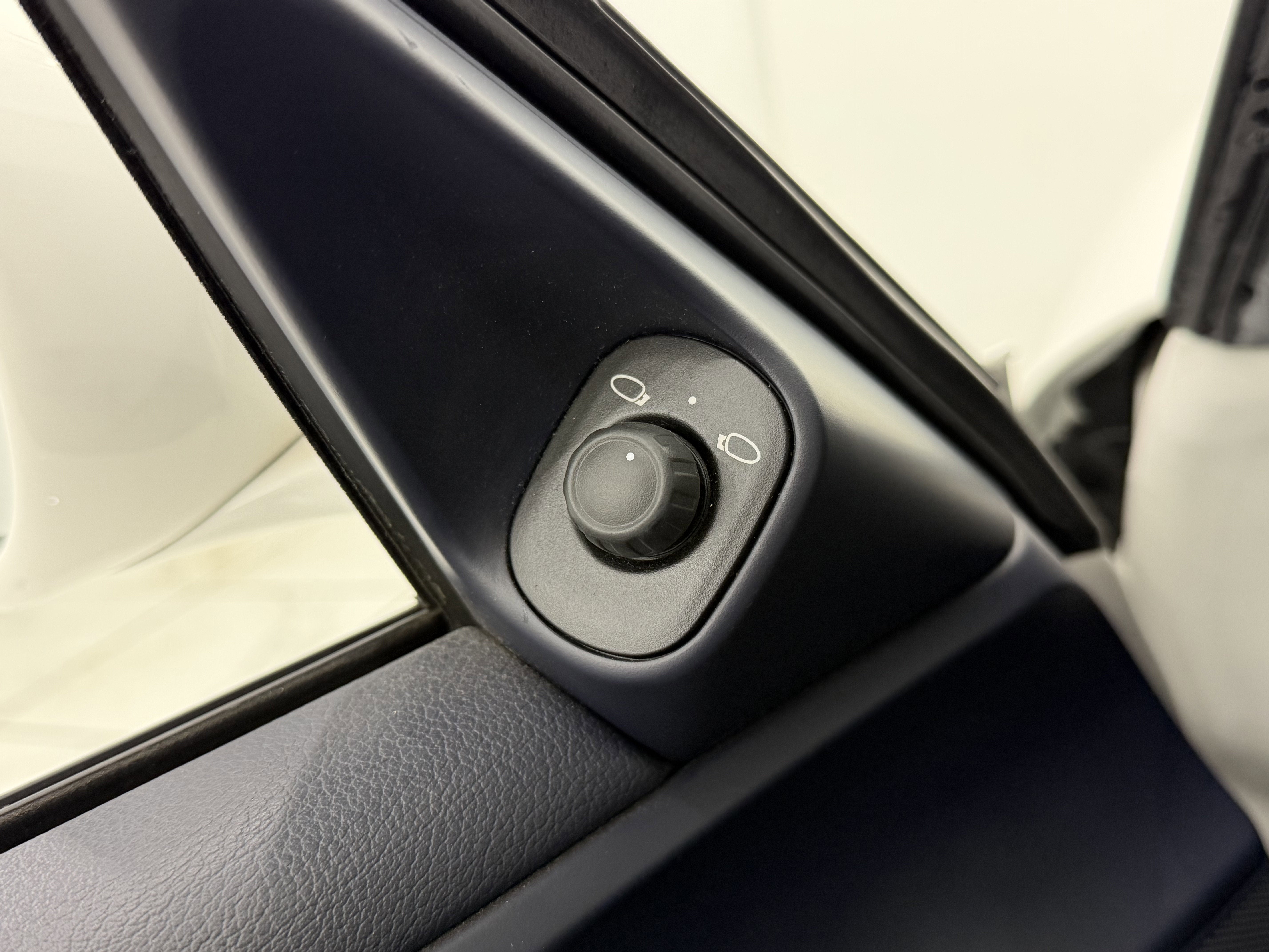 2011 Porsche Boxster 2dr Roadster