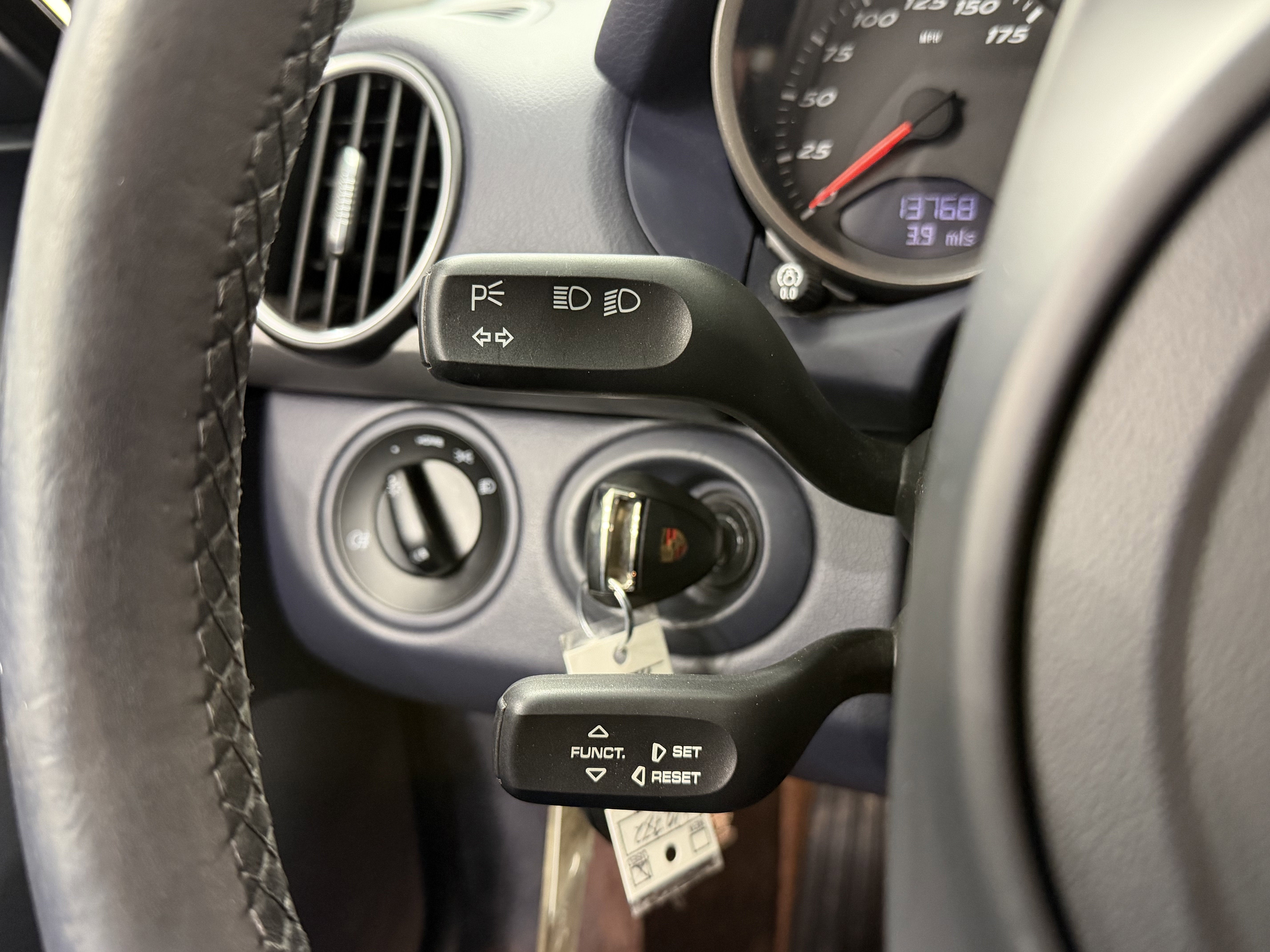 2011 Porsche Boxster 2dr Roadster