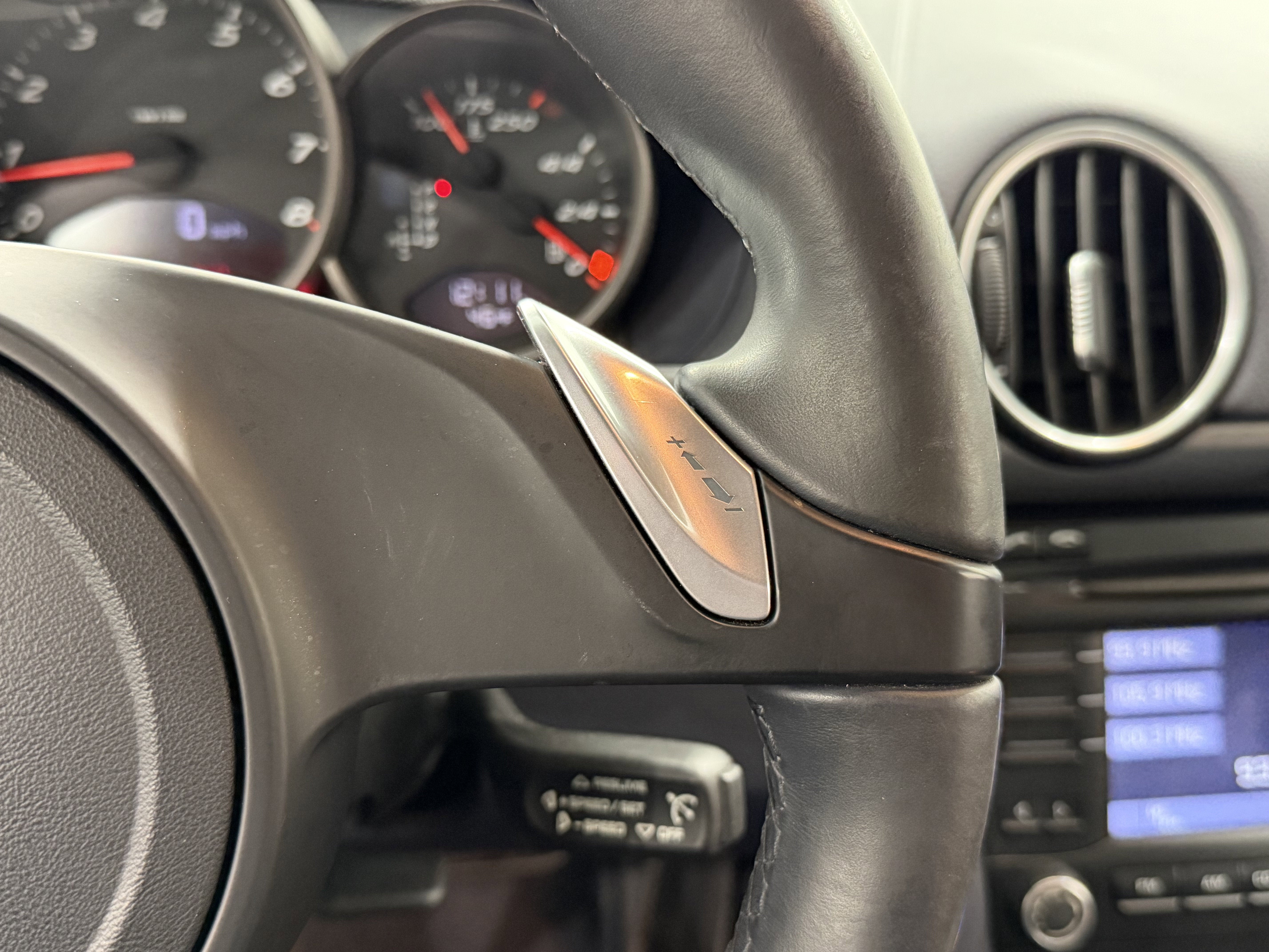 2011 Porsche Boxster 2dr Roadster