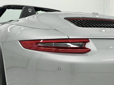 2017 Porsche 911 Carrera