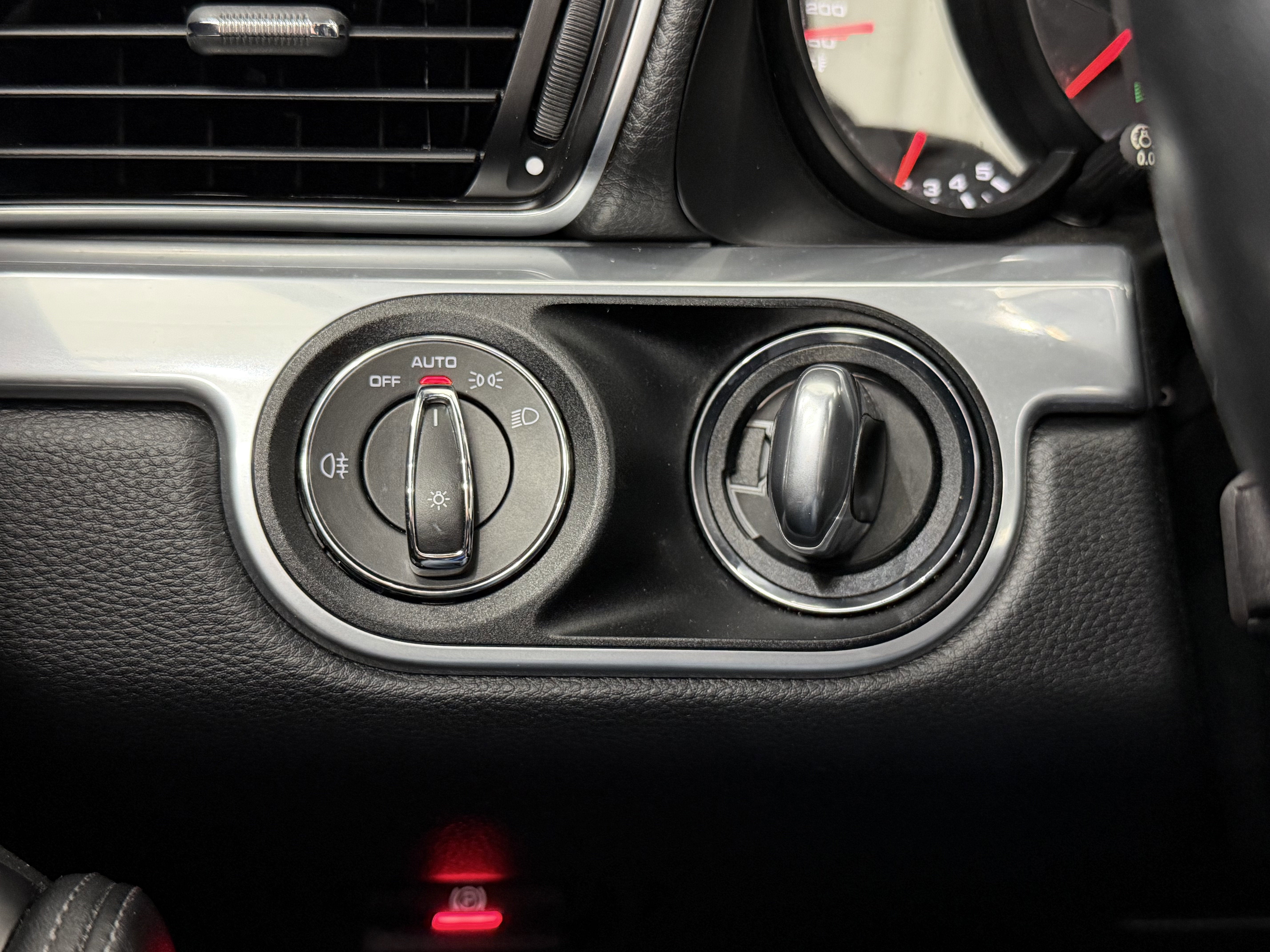 2017 Porsche 911 Carrera