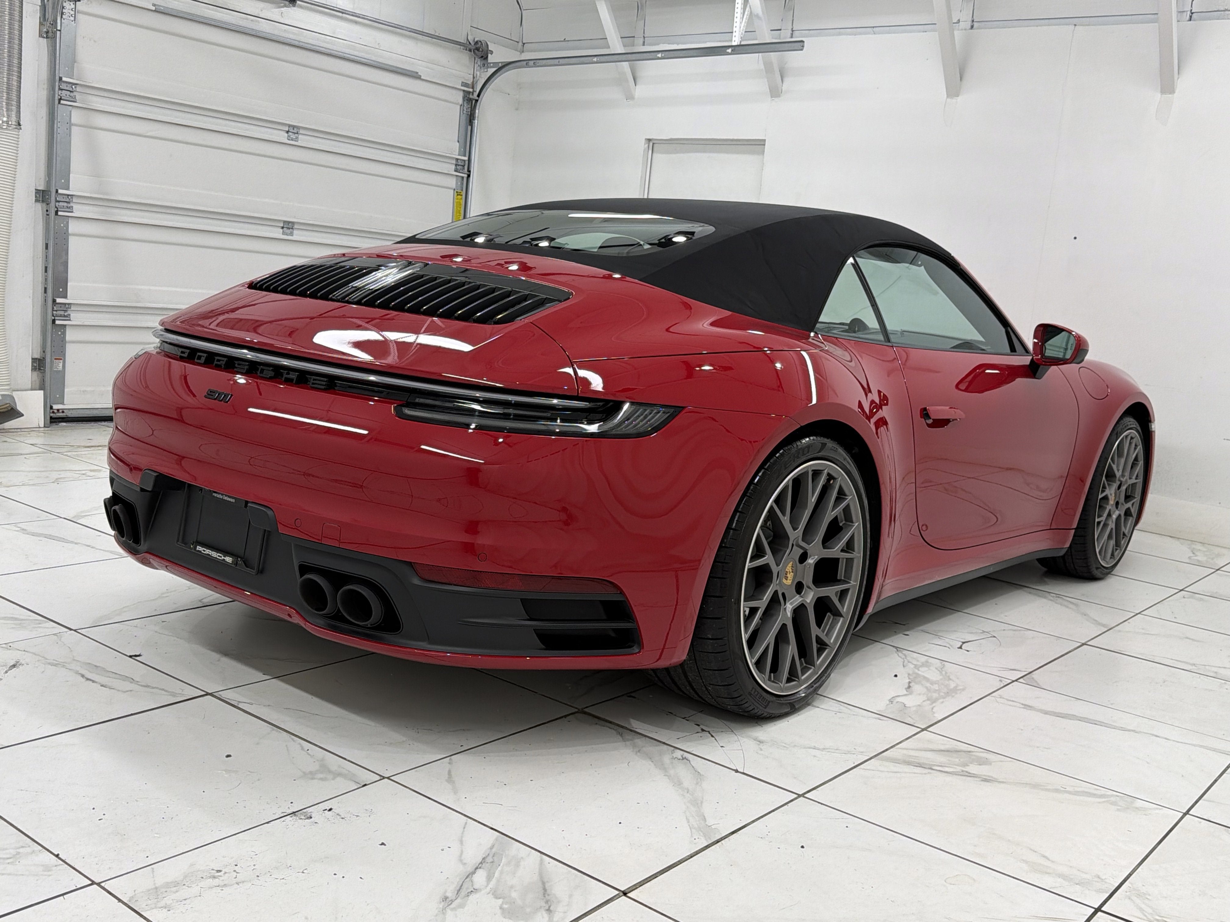 2023 Porsche 911 Carrera