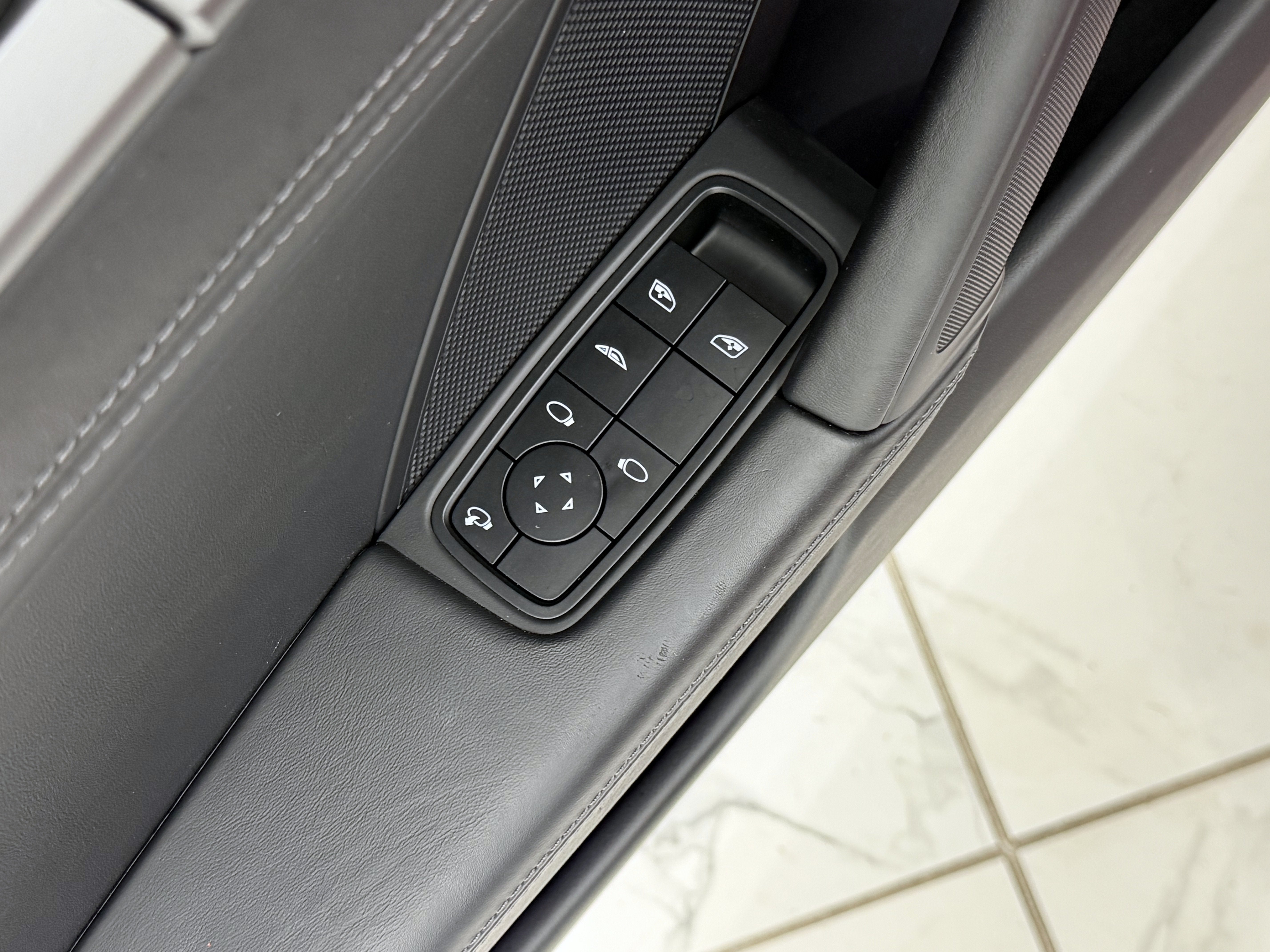 2023 Porsche 911 Carrera