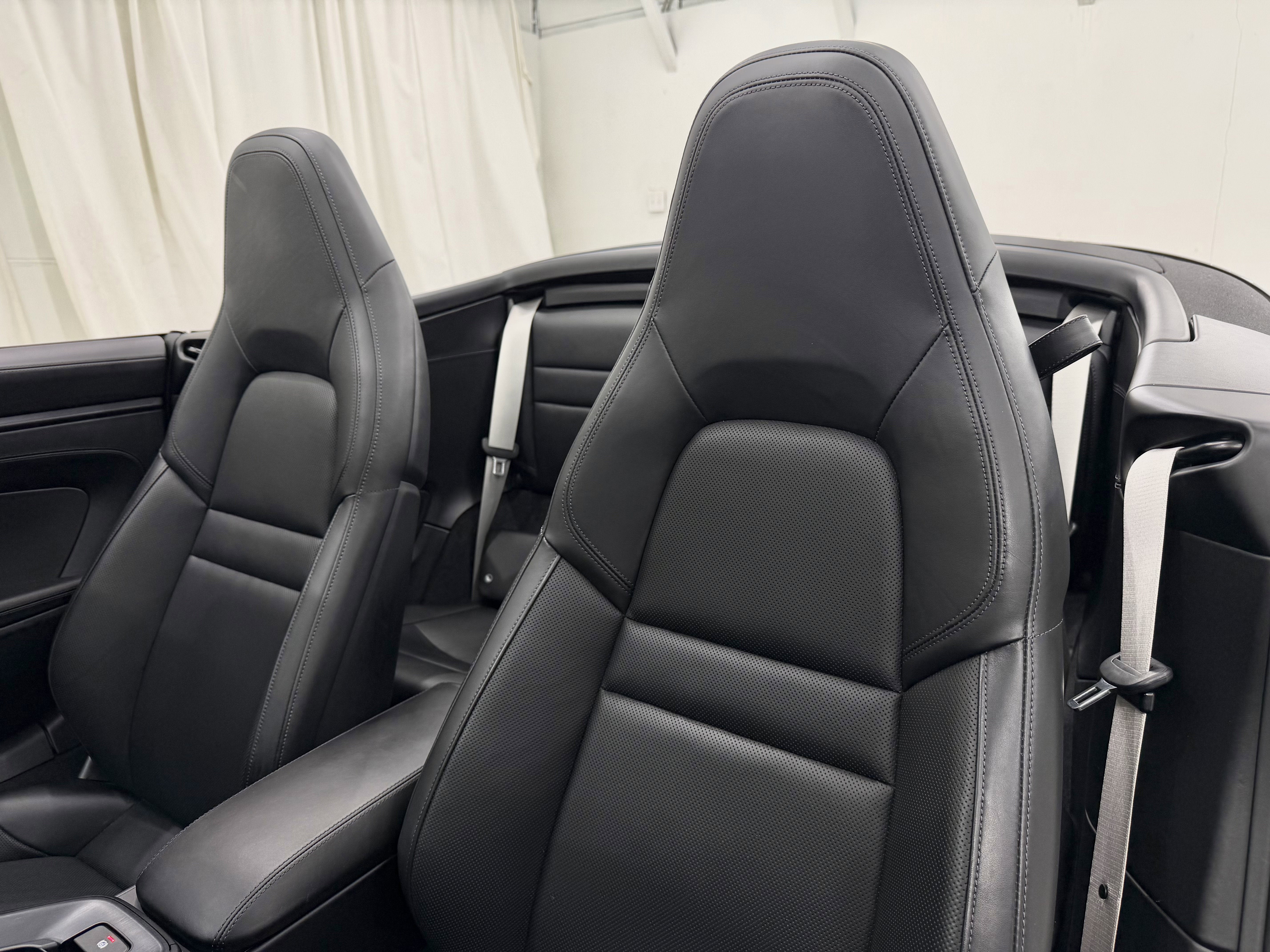 2022 Porsche 911 Carrera GTS