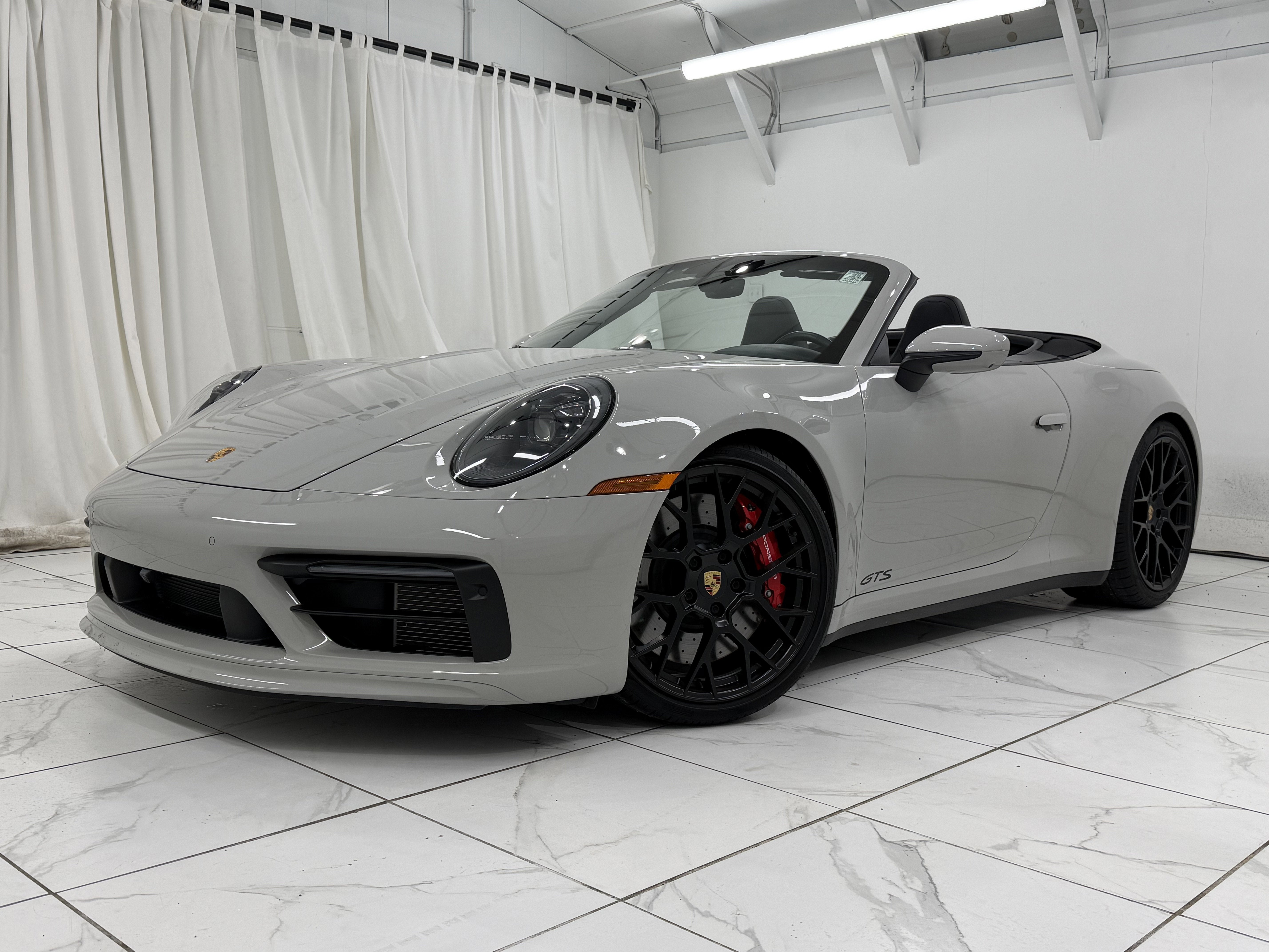 2022 Porsche 911 Carrera GTS