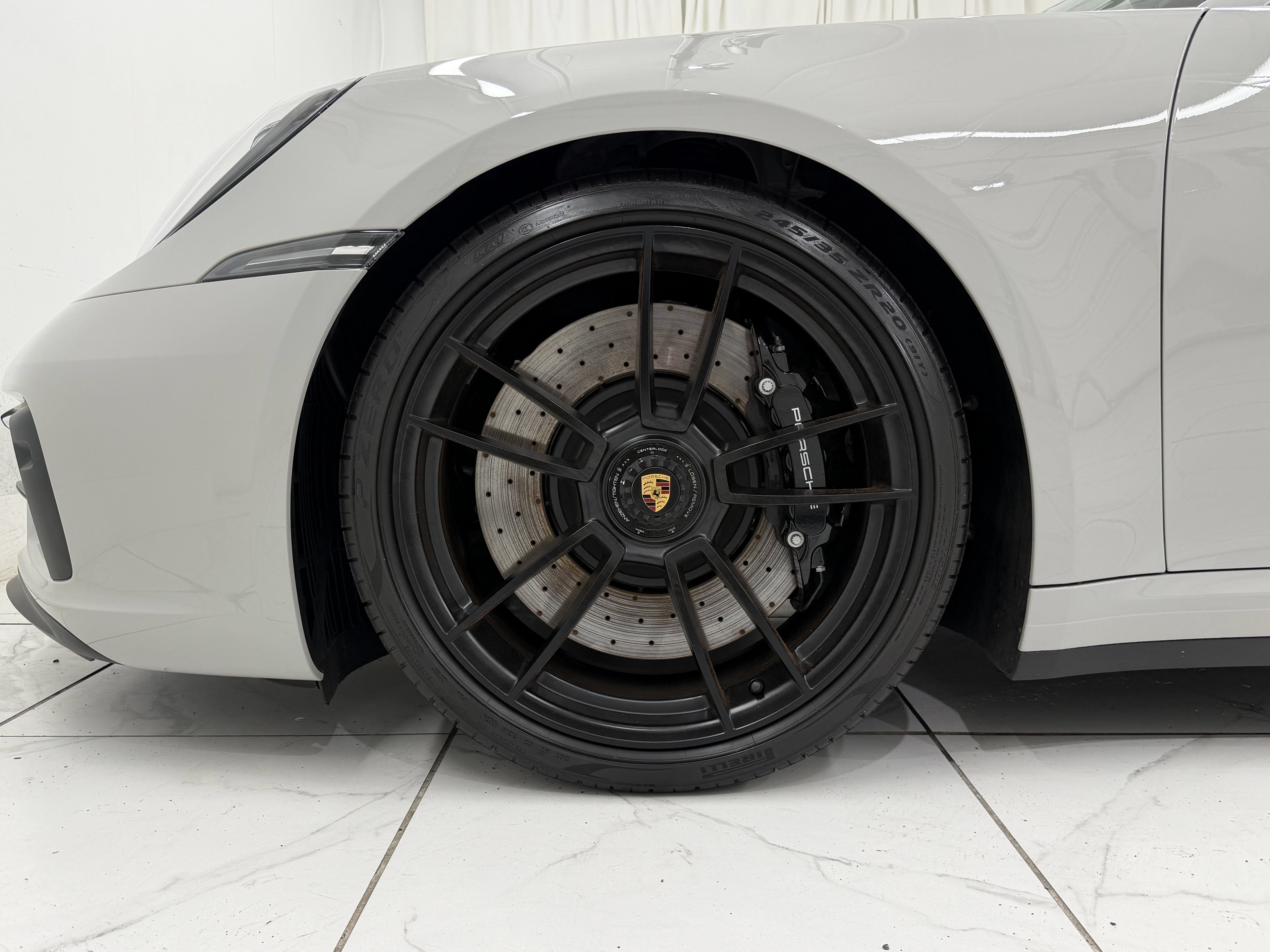 2024 Porsche 911 Carrera Gts