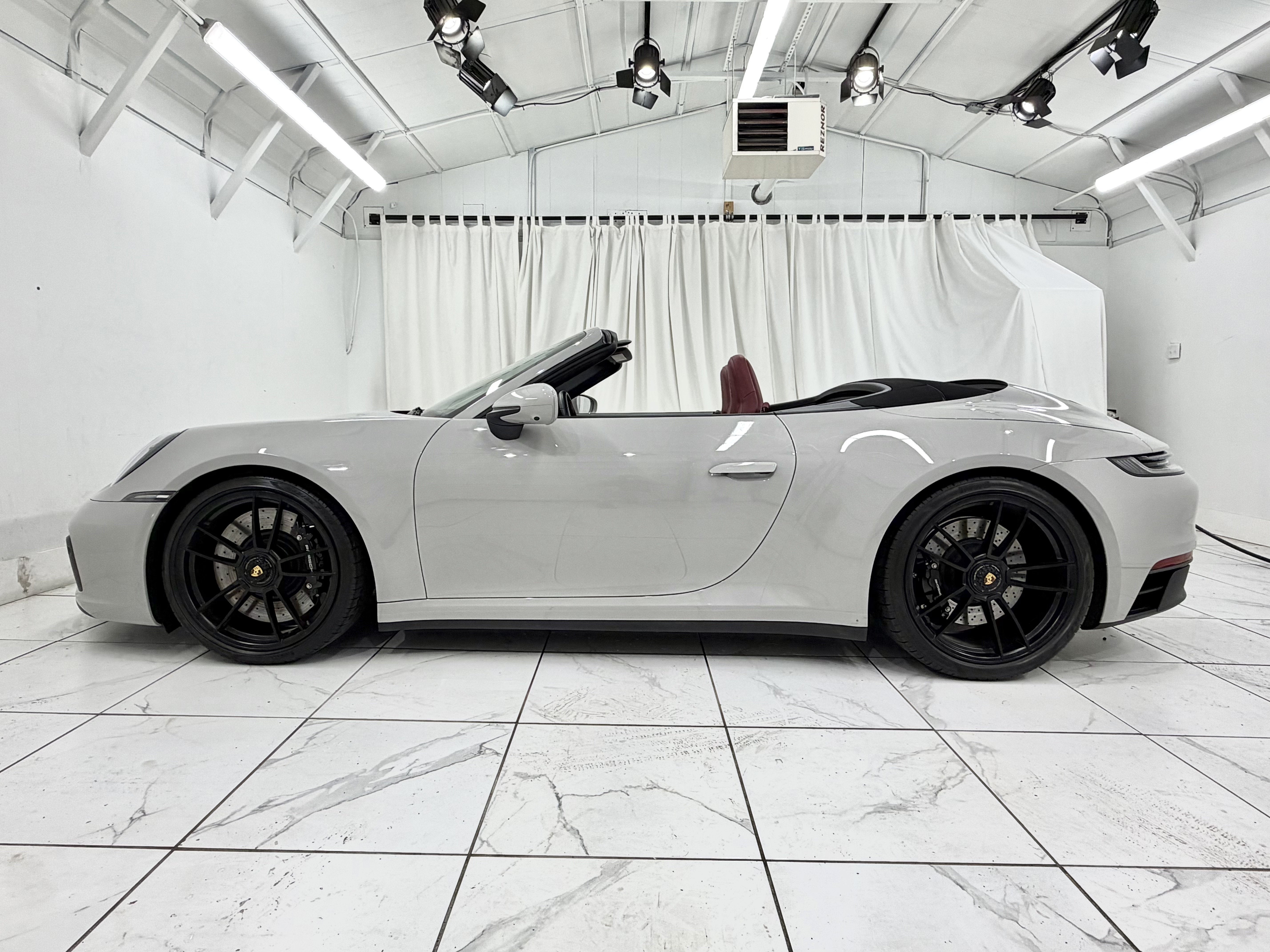 2024 Porsche 911 Carrera Gts