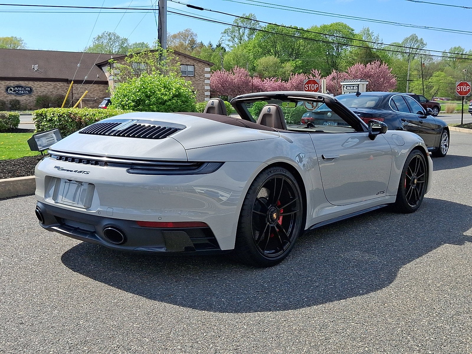 2023 Porsche 911 Carrera 4 Gts