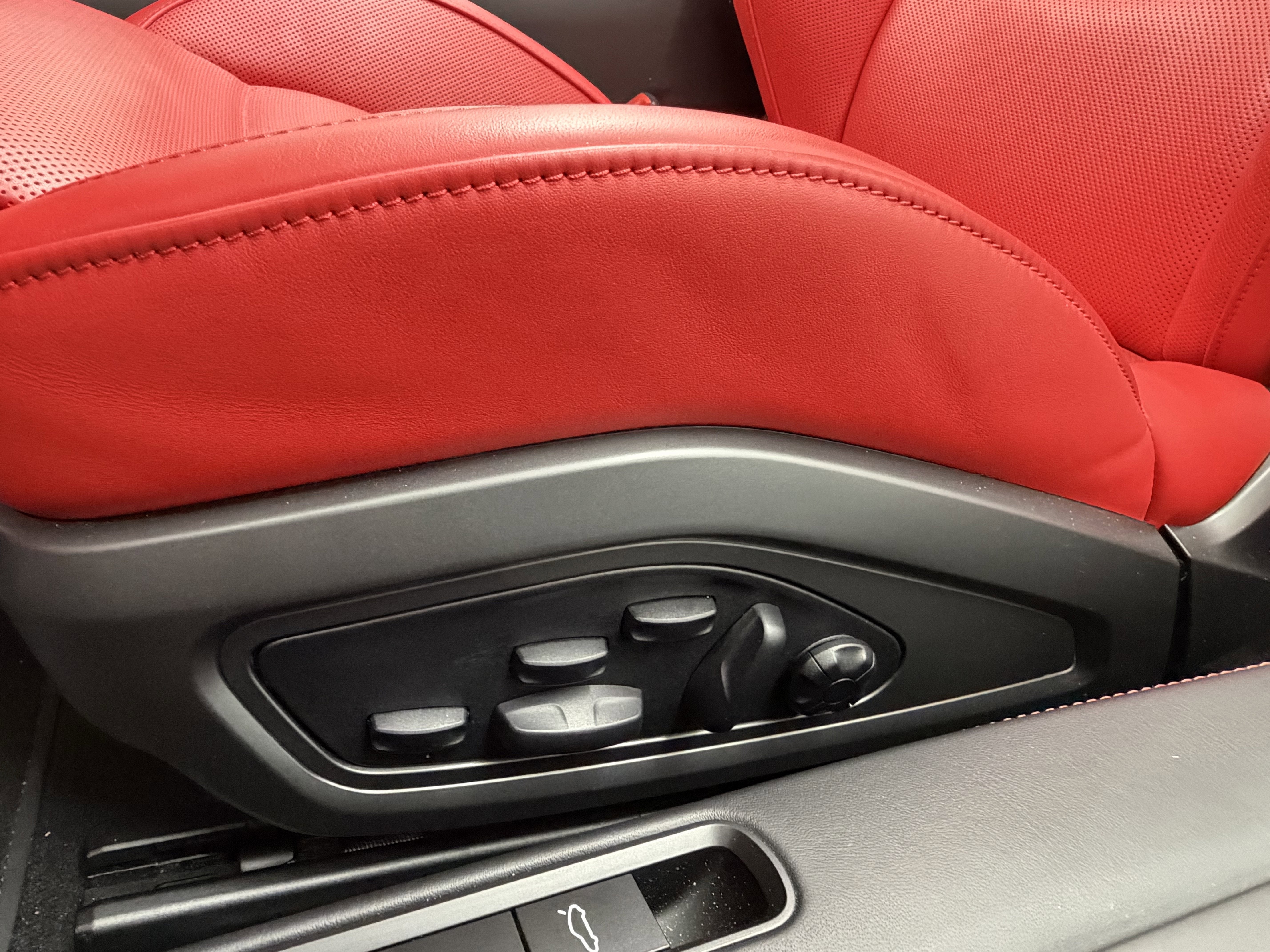 2024 Porsche 911 Turbo S