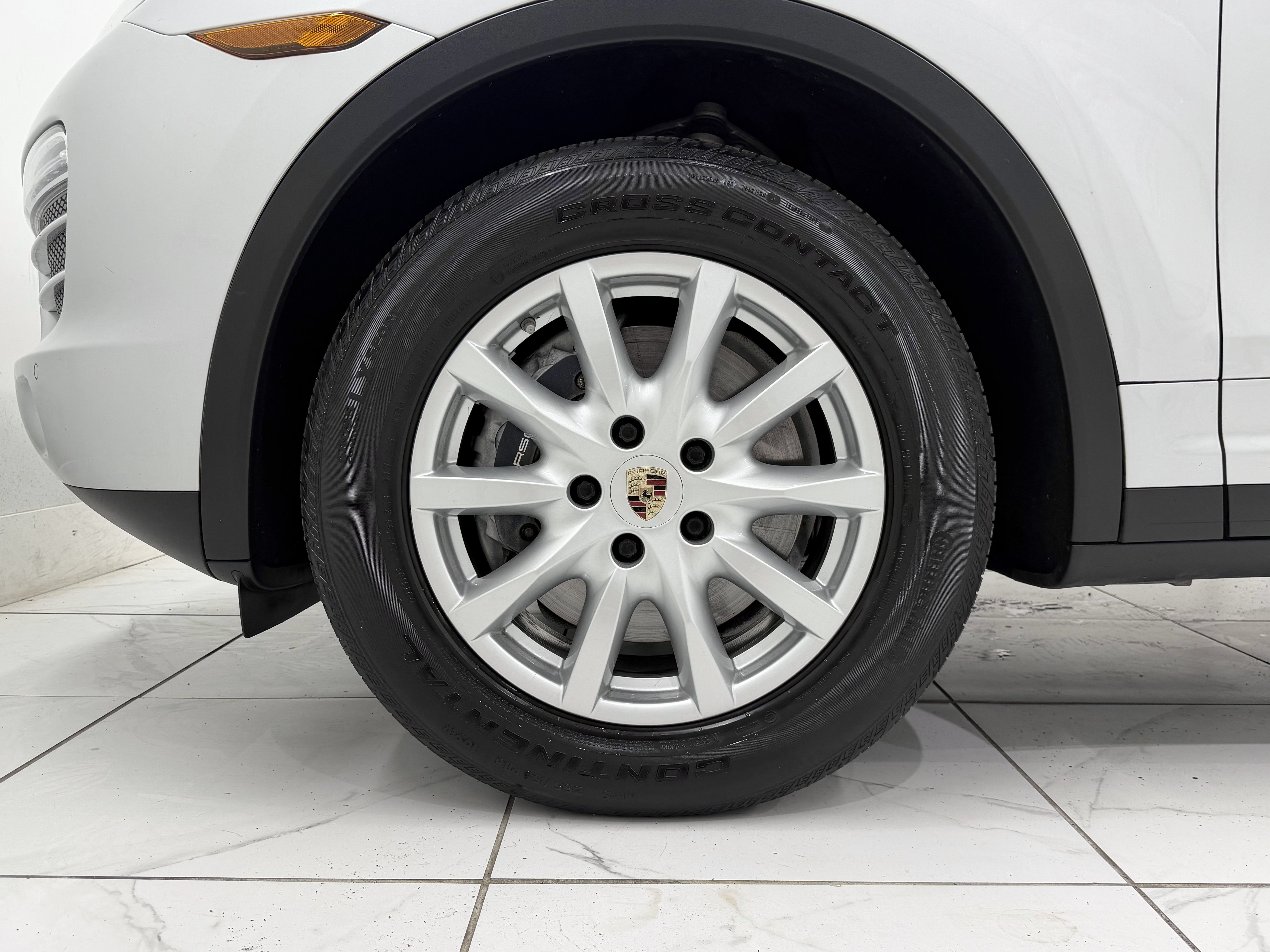 2013 Porsche Cayenne Base