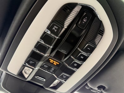 2013 Porsche Cayenne Base