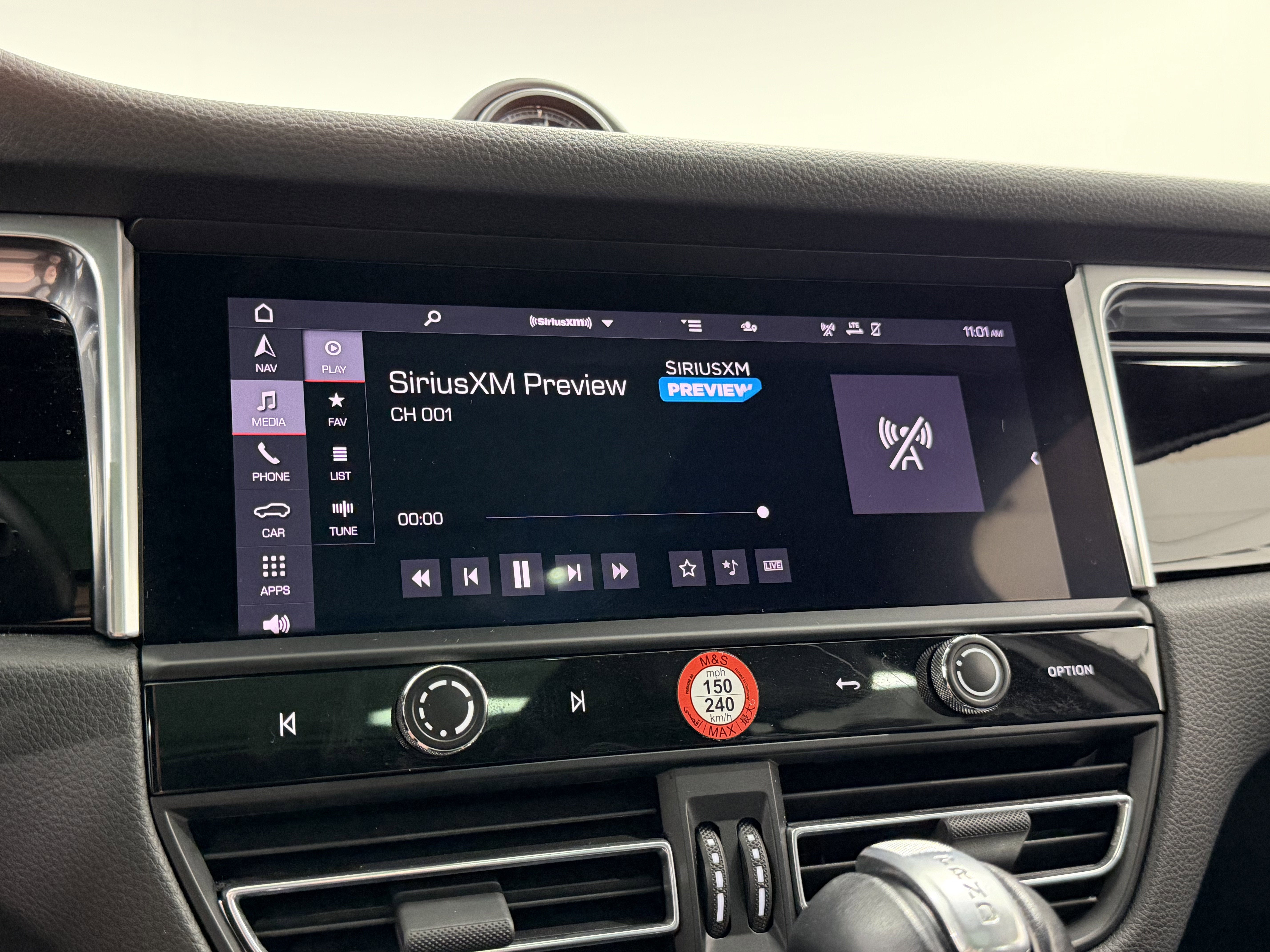 2022 Porsche Macan AWD