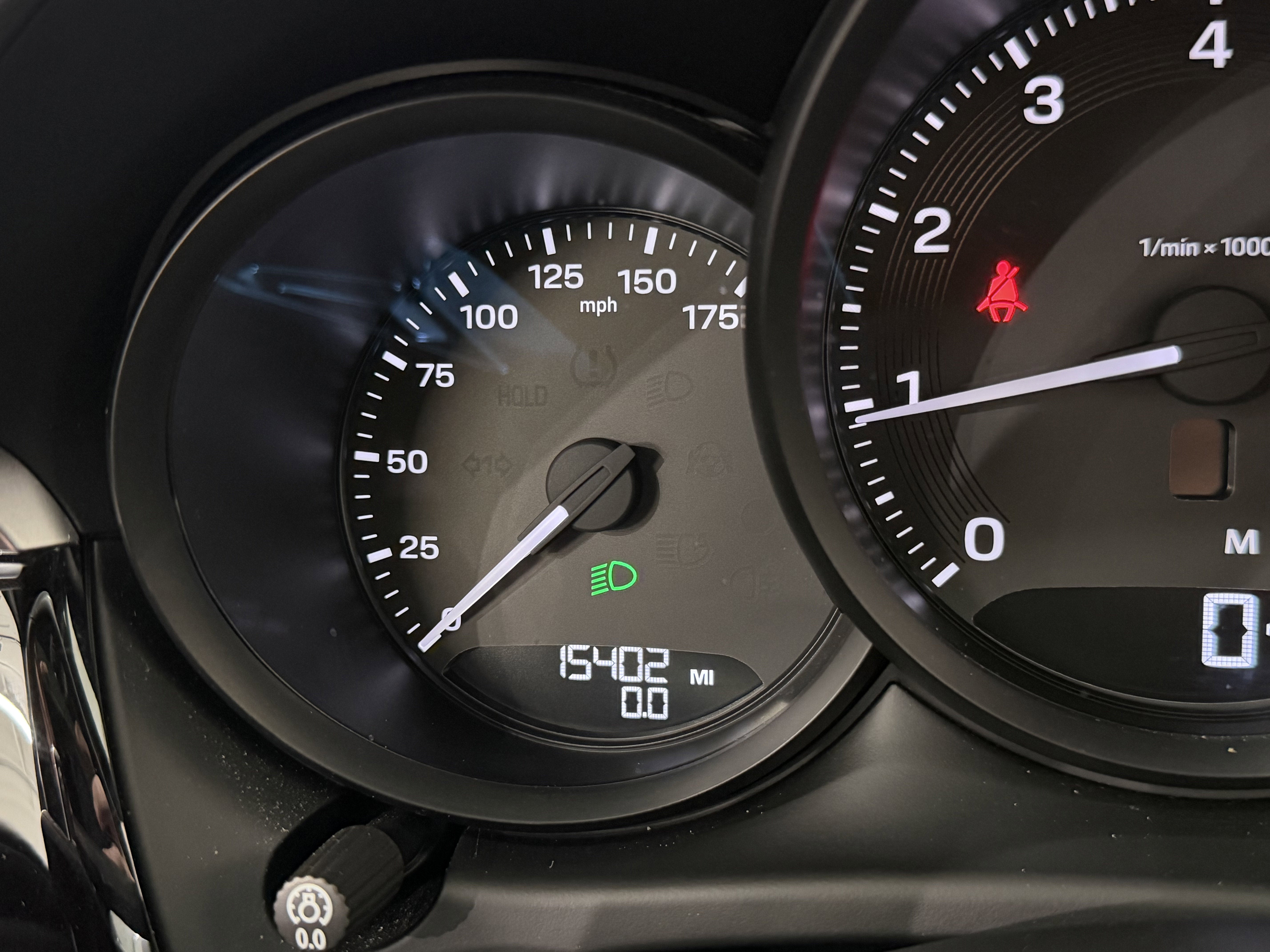 2022 Porsche Macan AWD