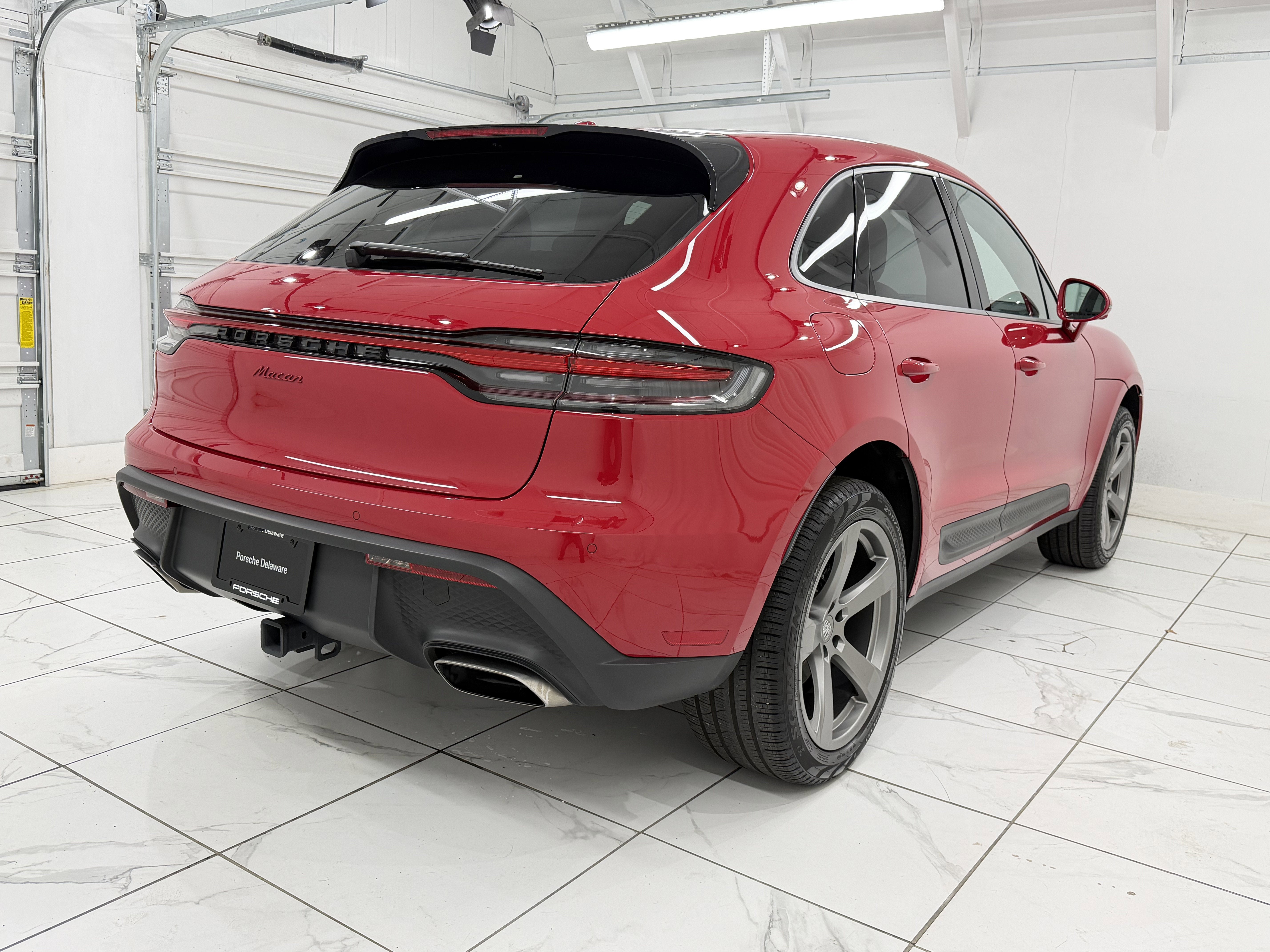 2024 Porsche Macan Base