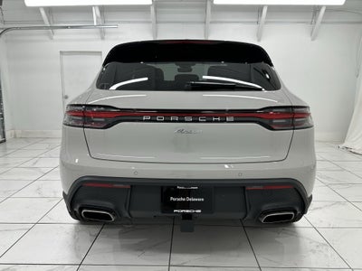 2025 Porsche Macan Base